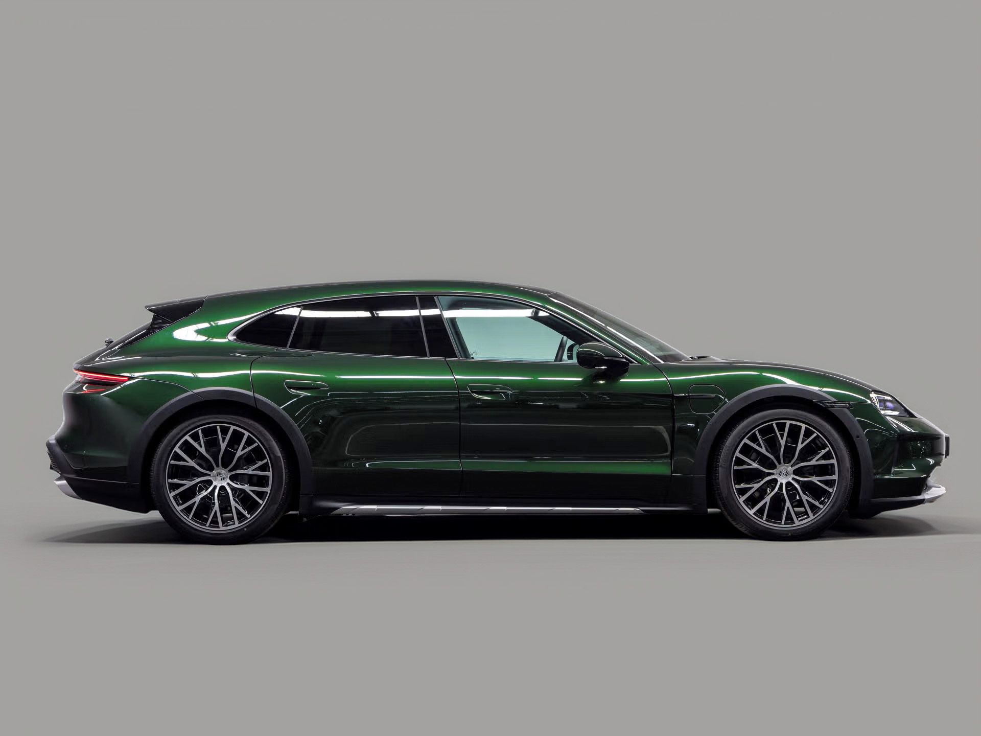 Porsche Taycan, 4 Cross Turismo Pano Inno 360 - fotka 5