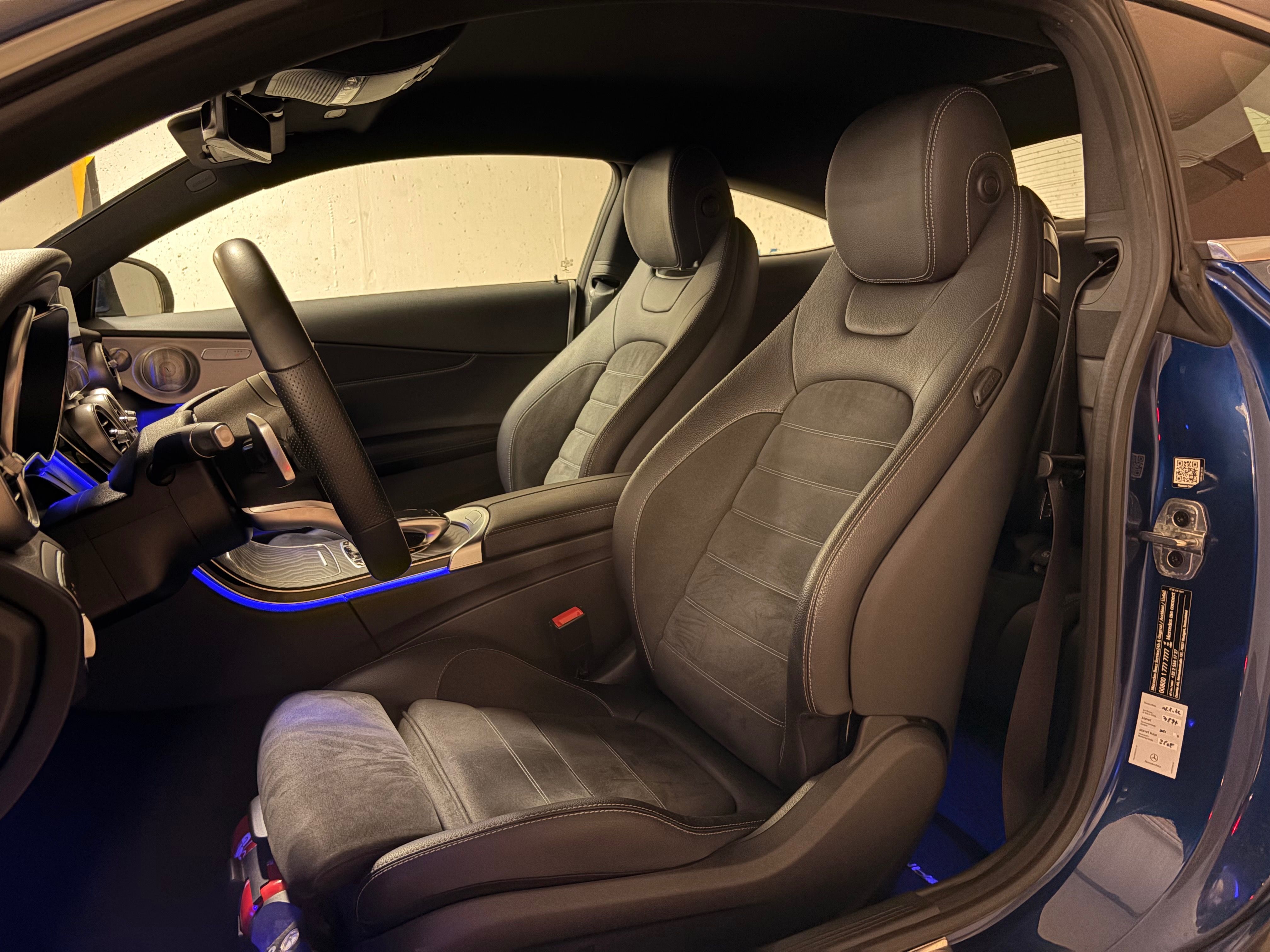 Mercedes-Benz Třídy C, C400, 4MATIC, 9g Tronic, 2020 - fotka 6