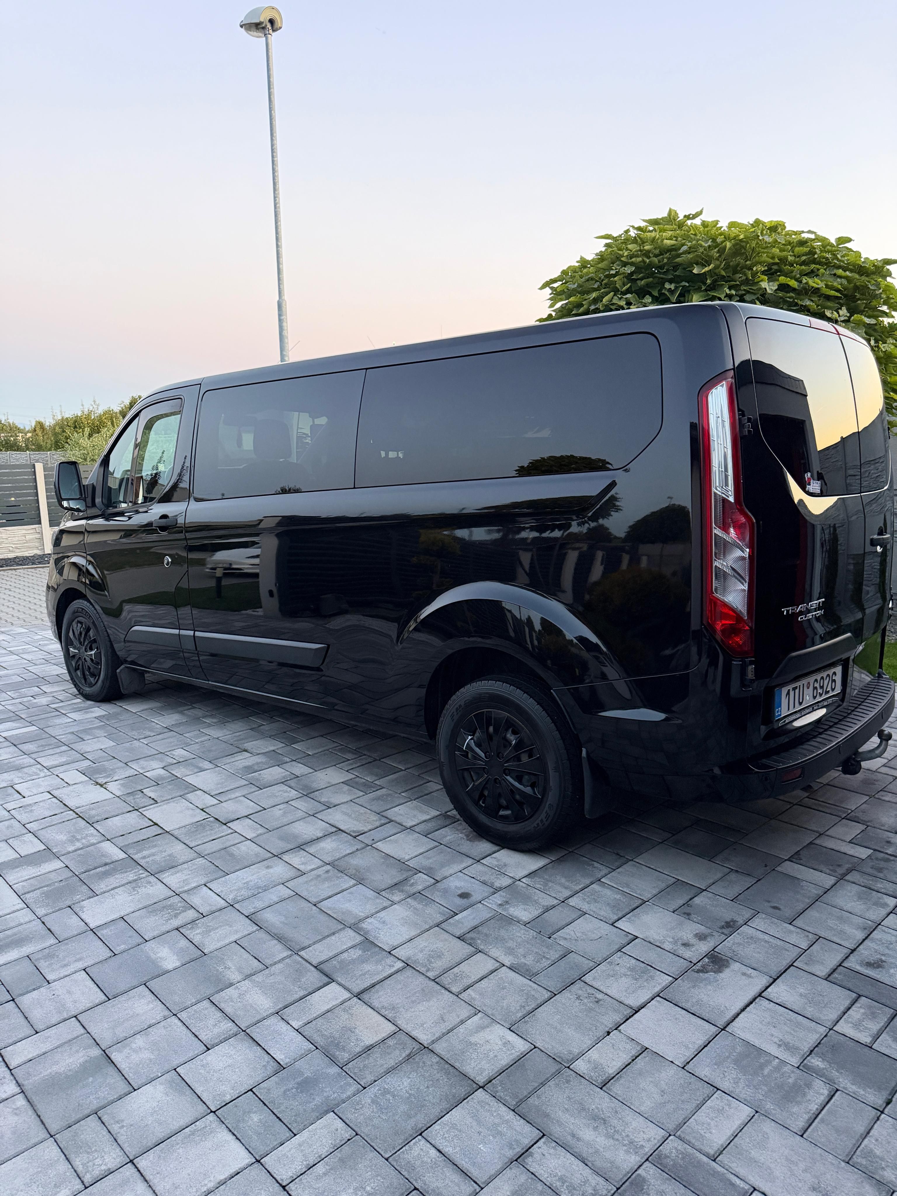 Ford Transit Custom, 9 MÍST • AUTOMAT • TAŽNÉ •DPH - fotka 5