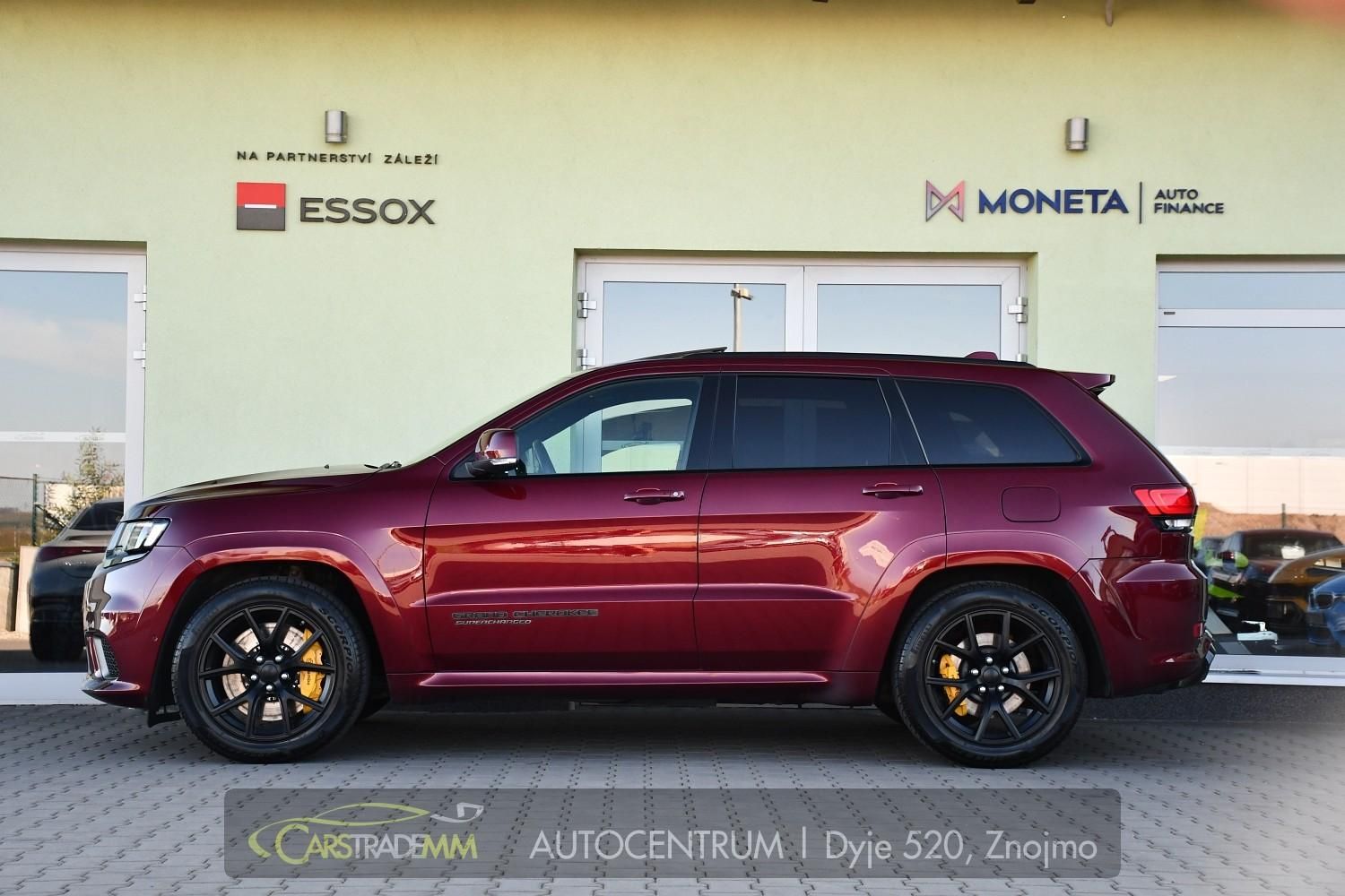 Jeep Grand Cherokee, 6.2 V8 TRACKHAWK ČR 1M - fotka 3