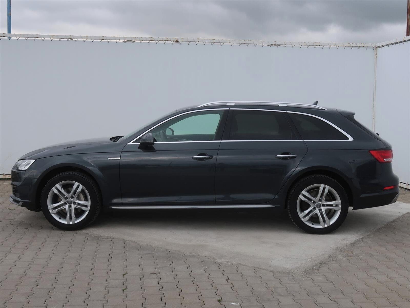 Audi A4 allroad, 2.0 TDI, 4X4, Automat - fotka 3