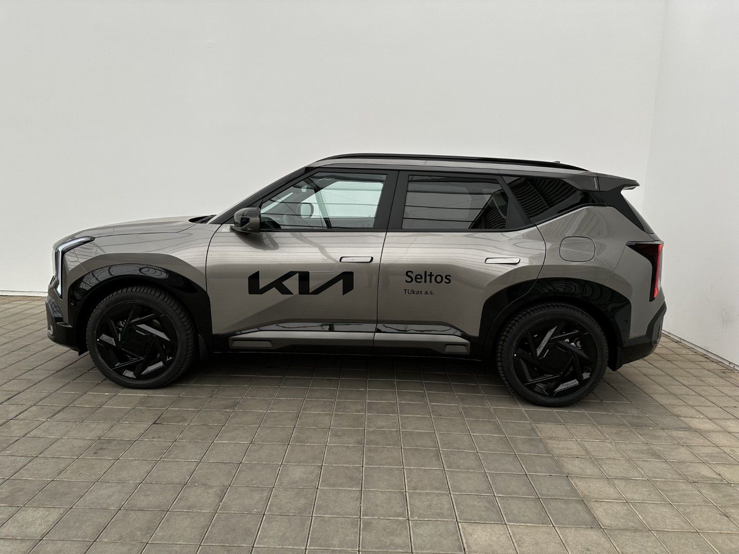 Kia Seltos, 1.6T-GDi 132kW X-LINE - fotka 4