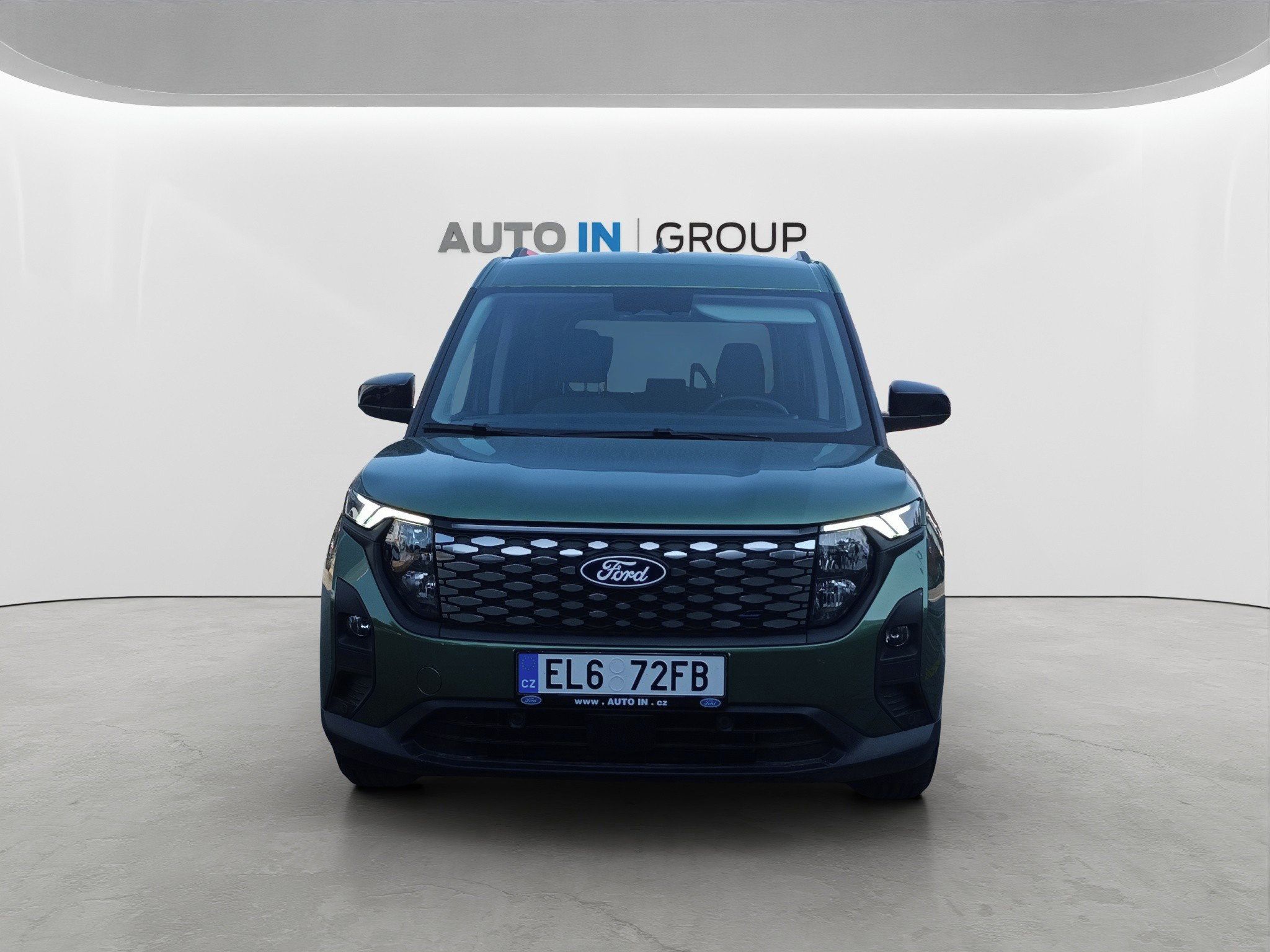 Ford Tourneo Courier, TOURNEO TITANIUM 43 kWh - fotka 2