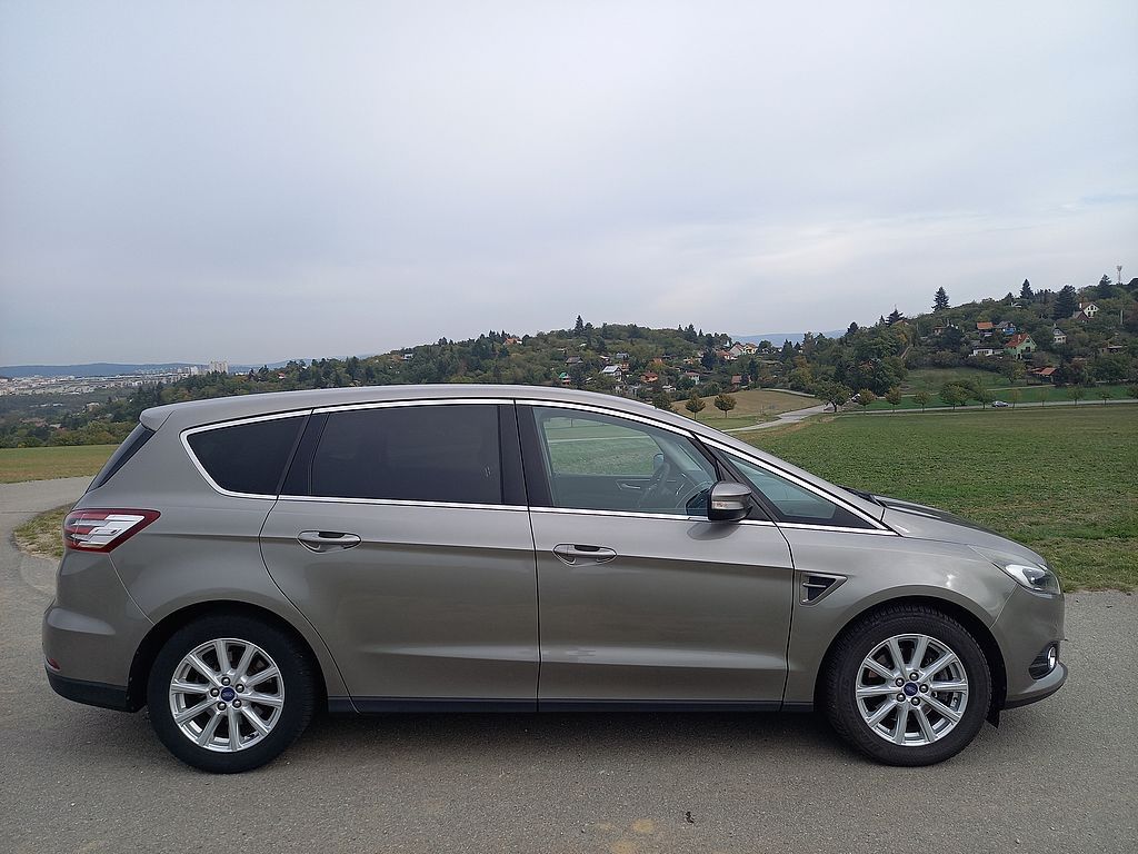 Ford S-MAX, 2,0Tdci Titanium+klima+Automat - fotka 6