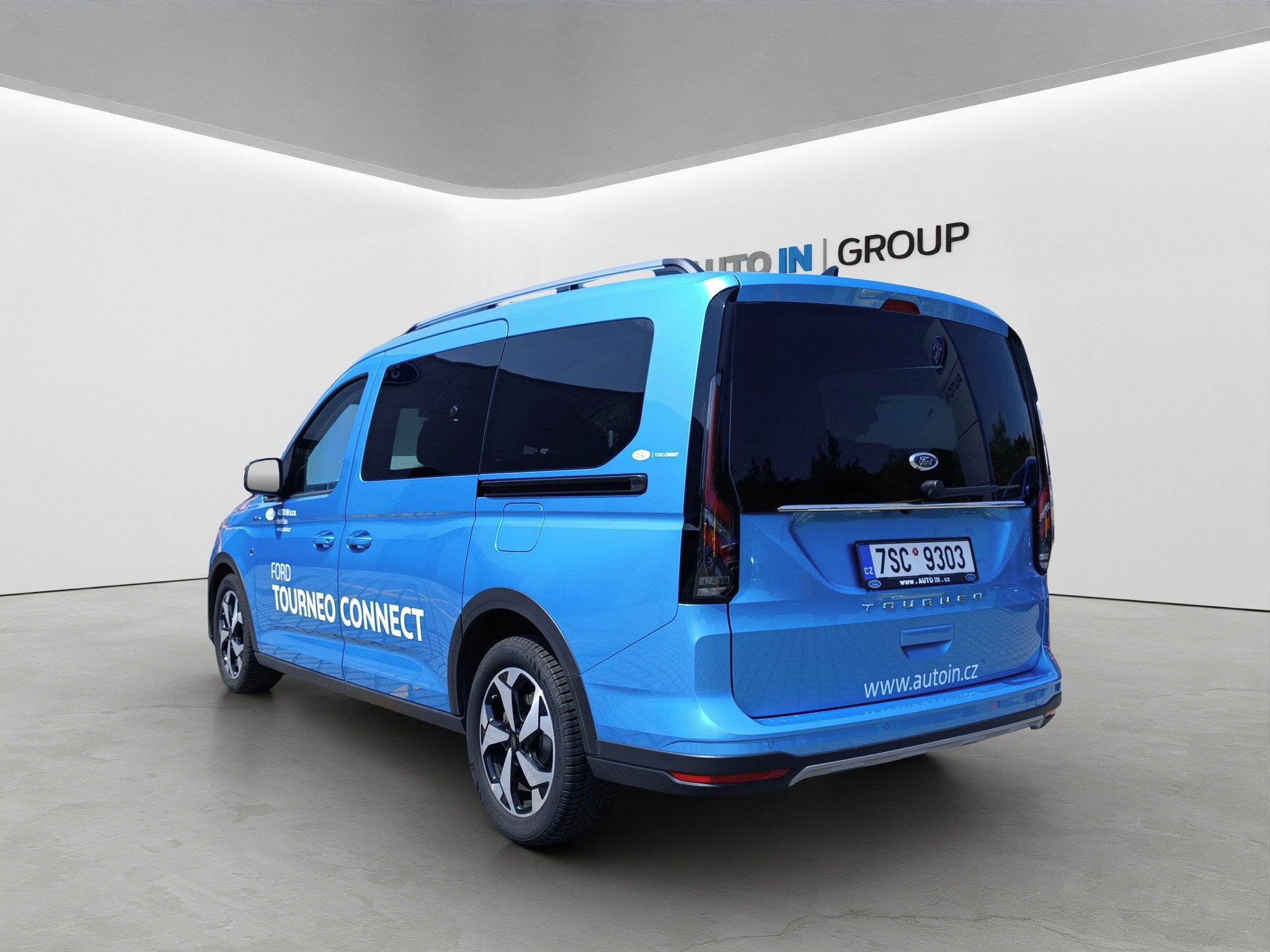 Ford Tourneo Connect, Grand Active 2.0 EcoBlue 90 - fotka 4