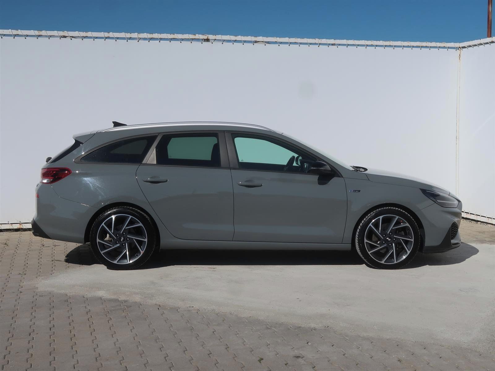 Hyundai i30, 1.5 T-GDI MHEV, N-Line - fotka 6