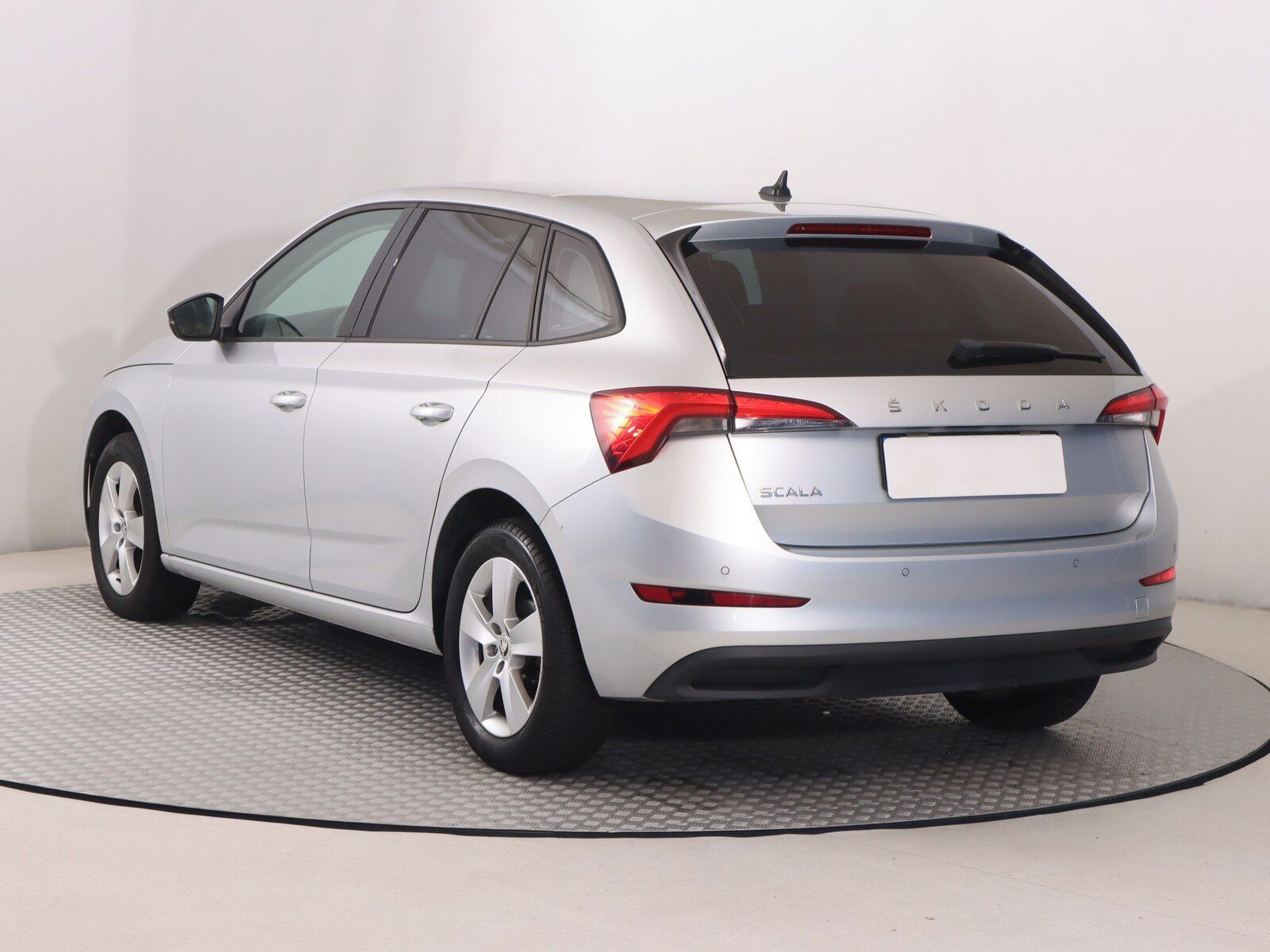 Škoda Scala, 1.0 TSI, Ambition, Serv.kniha - fotka 4