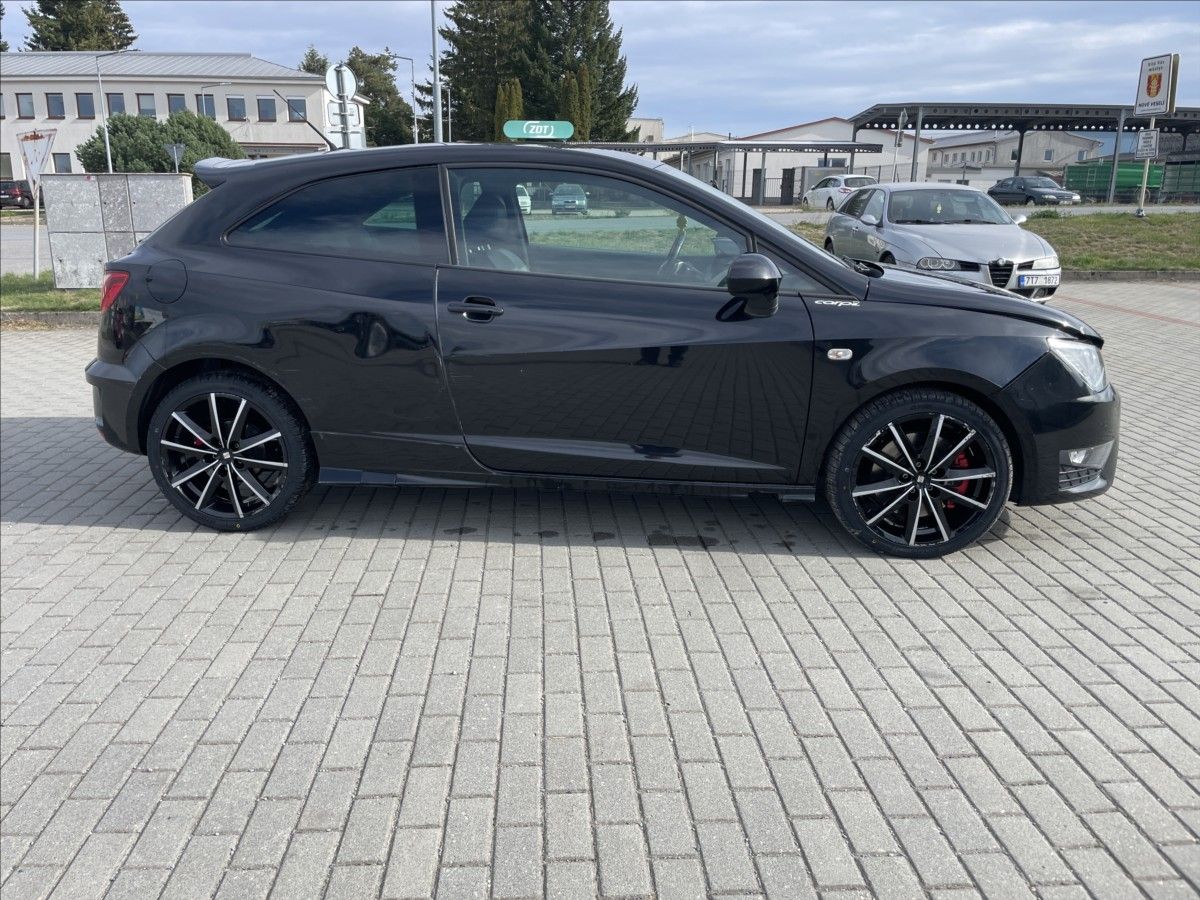 Seat Ibiza, 1,4 TSI FR 135kw Automat DPH - fotka 5
