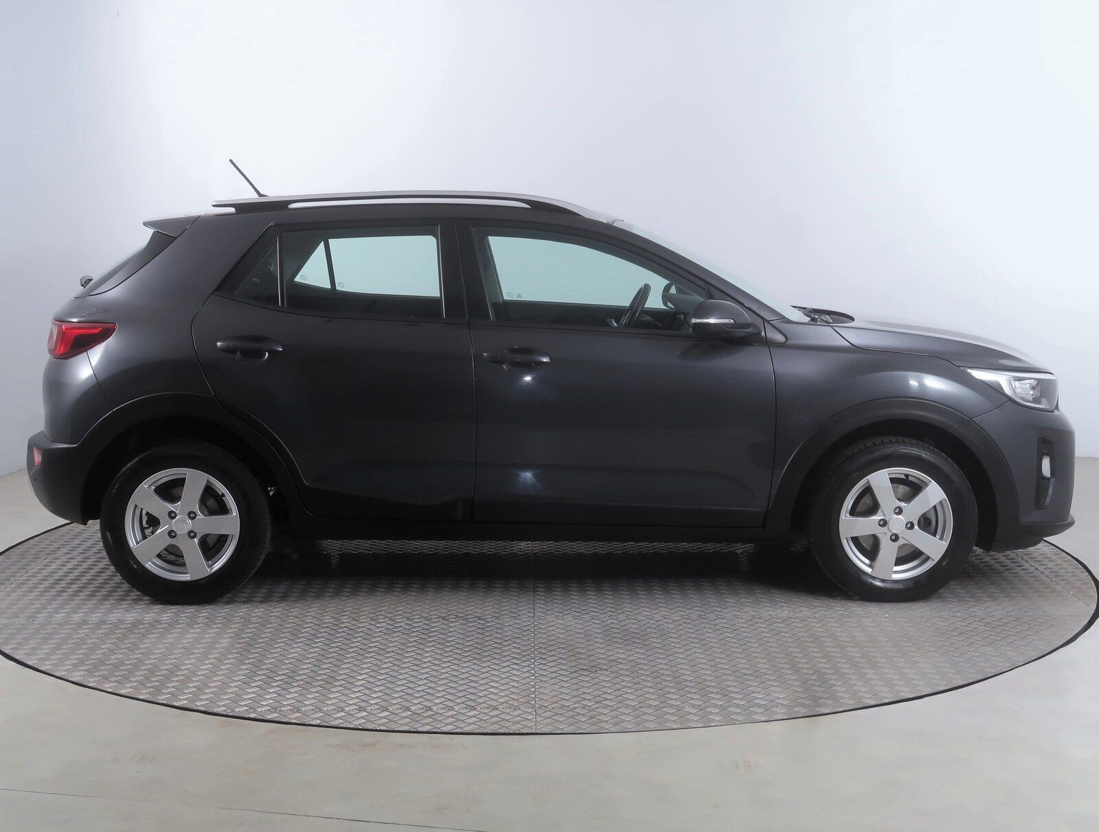Kia Stonic, 1.4 CVVT, Serv.kniha - fotka 6