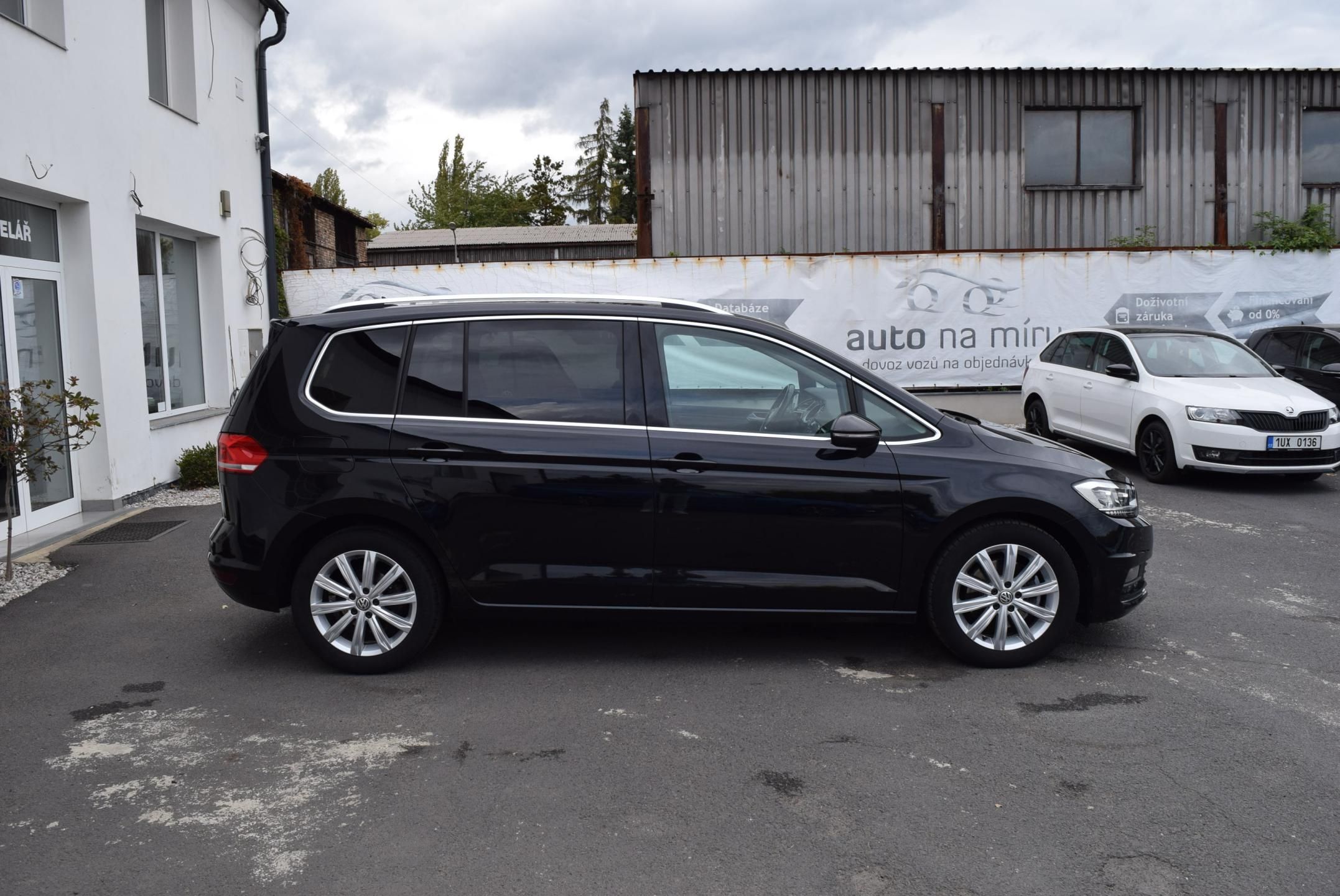 Volkswagen Touran, 1.4TSI 110kw 7MÍST HIGHLIN TAŽ - fotka 6