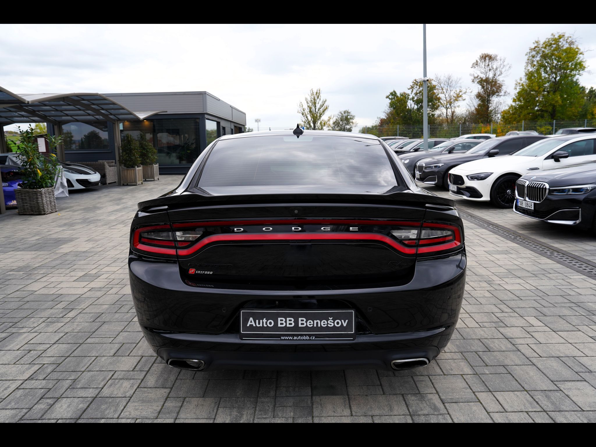Dodge Charger, 5.7 V8 Hemi R/T, kůže/AT/375 - fotka 5