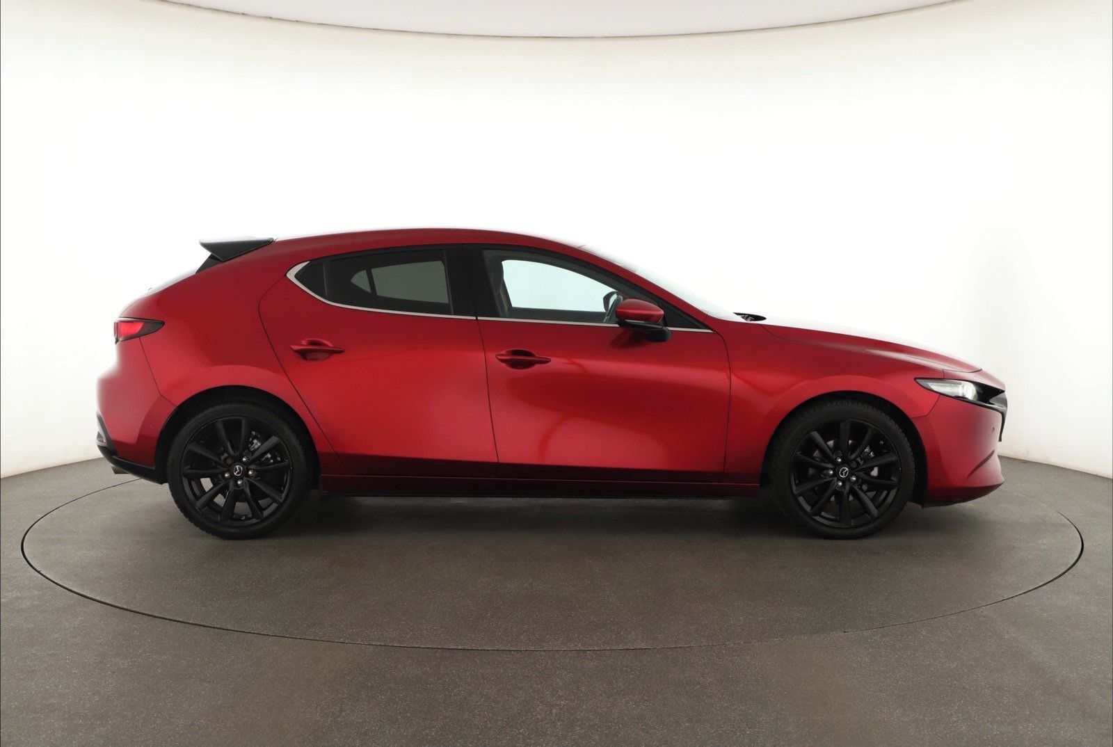 Mazda 3, 2.0 e-Skyactiv X, ČR,1.maj - fotka 6
