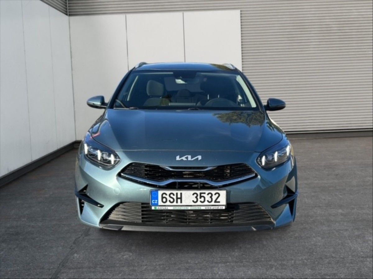 Kia Cee´d, 1,5 TGDI Top AT - fotka 2
