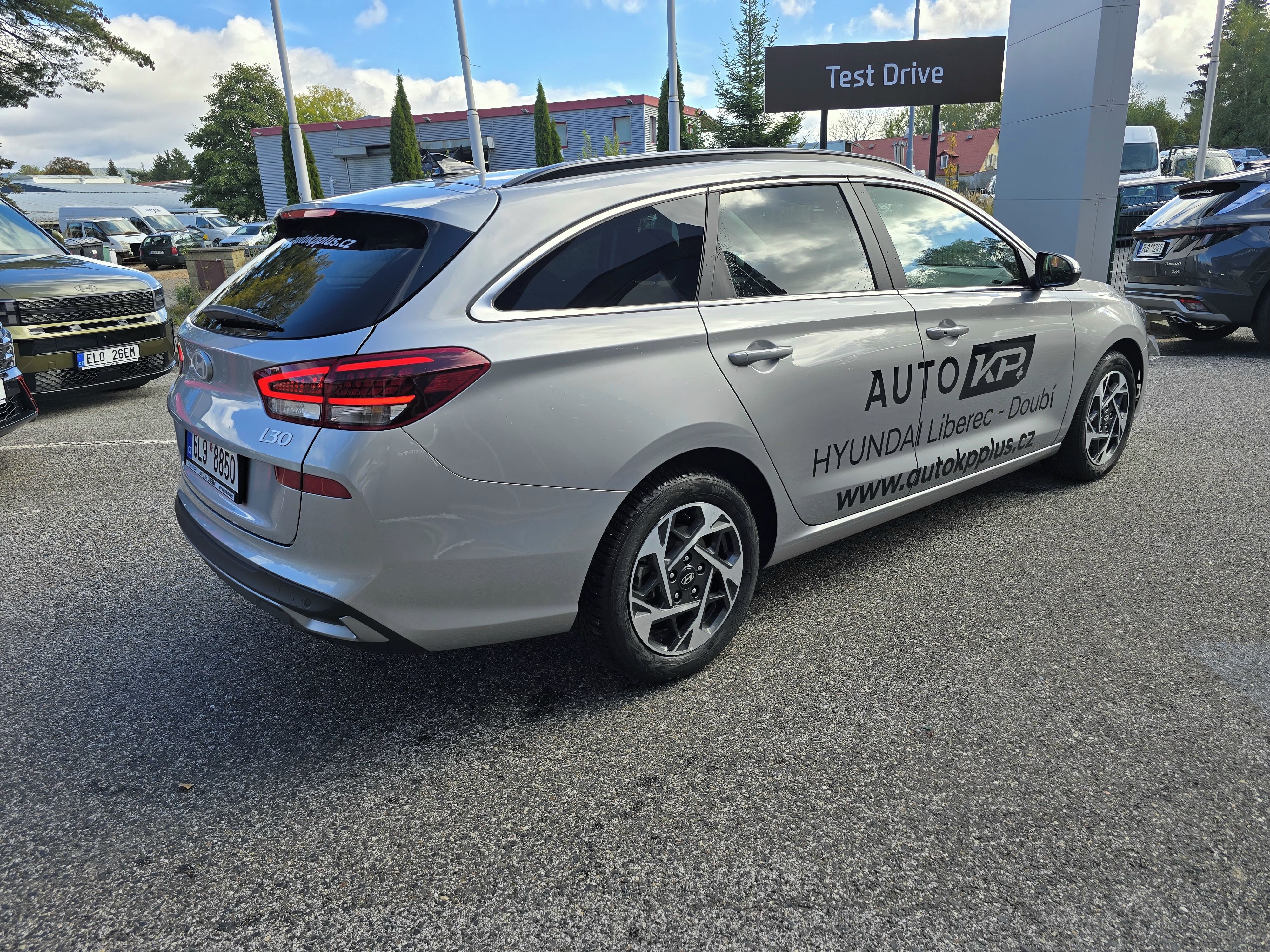 Hyundai i30, 1.6 T-GDI 150k 7°DCT Style - fotka 3