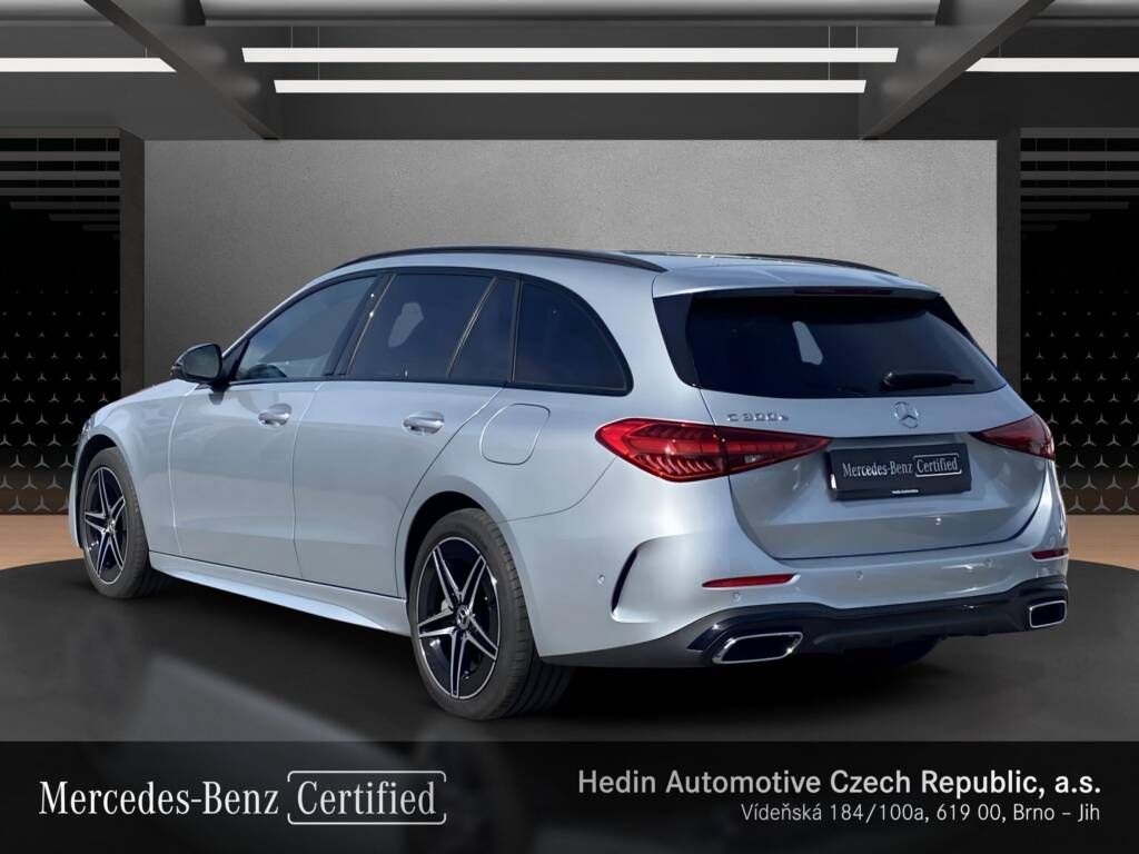 Mercedes-Benz Třídy C, C 300 e kombi AMG - fotka 3