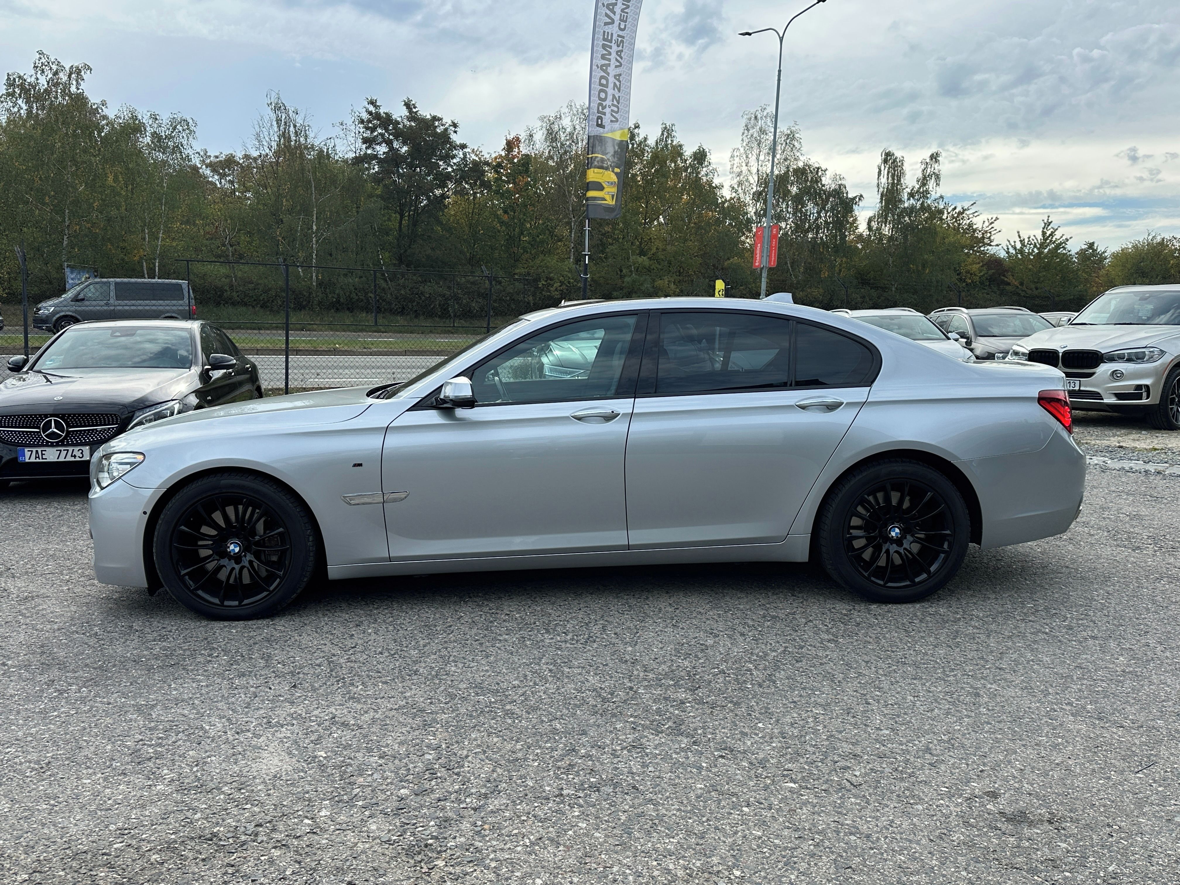 BMW Řada 7, BMW 750 2013 - fotka 5
