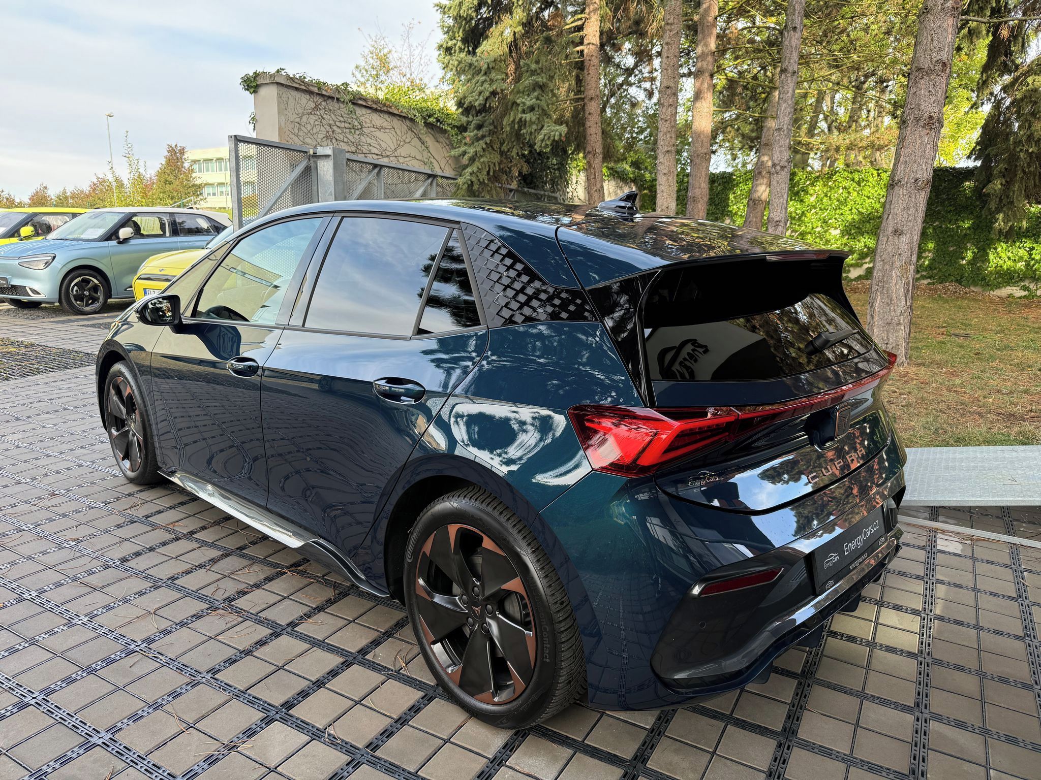 Cupra Born, 170 kW eBoost FULL LED 63kWh - fotka 4