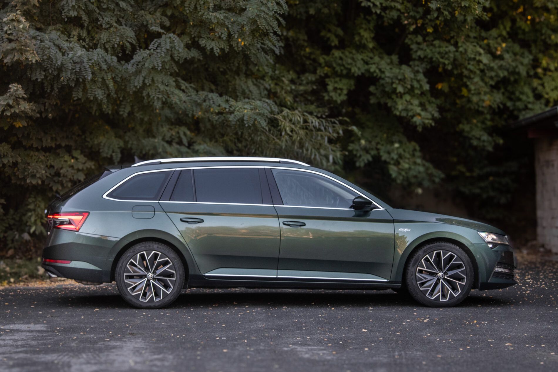 Škoda Superb - fotka 4