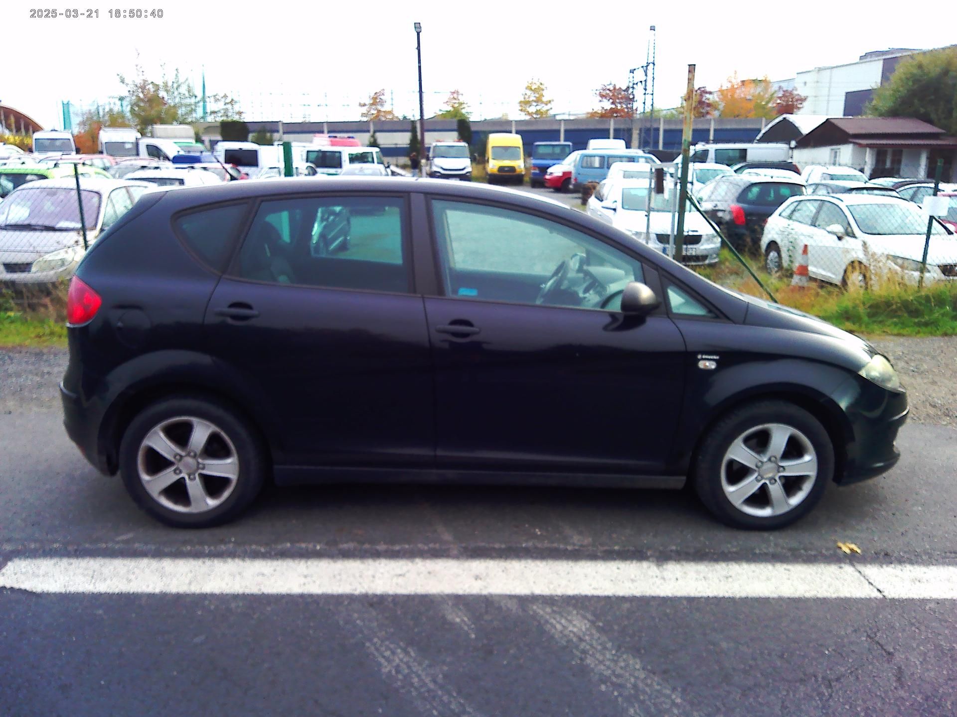 Seat Altea, 1.6 i, 75 kW, klima, nová STK - fotka 6