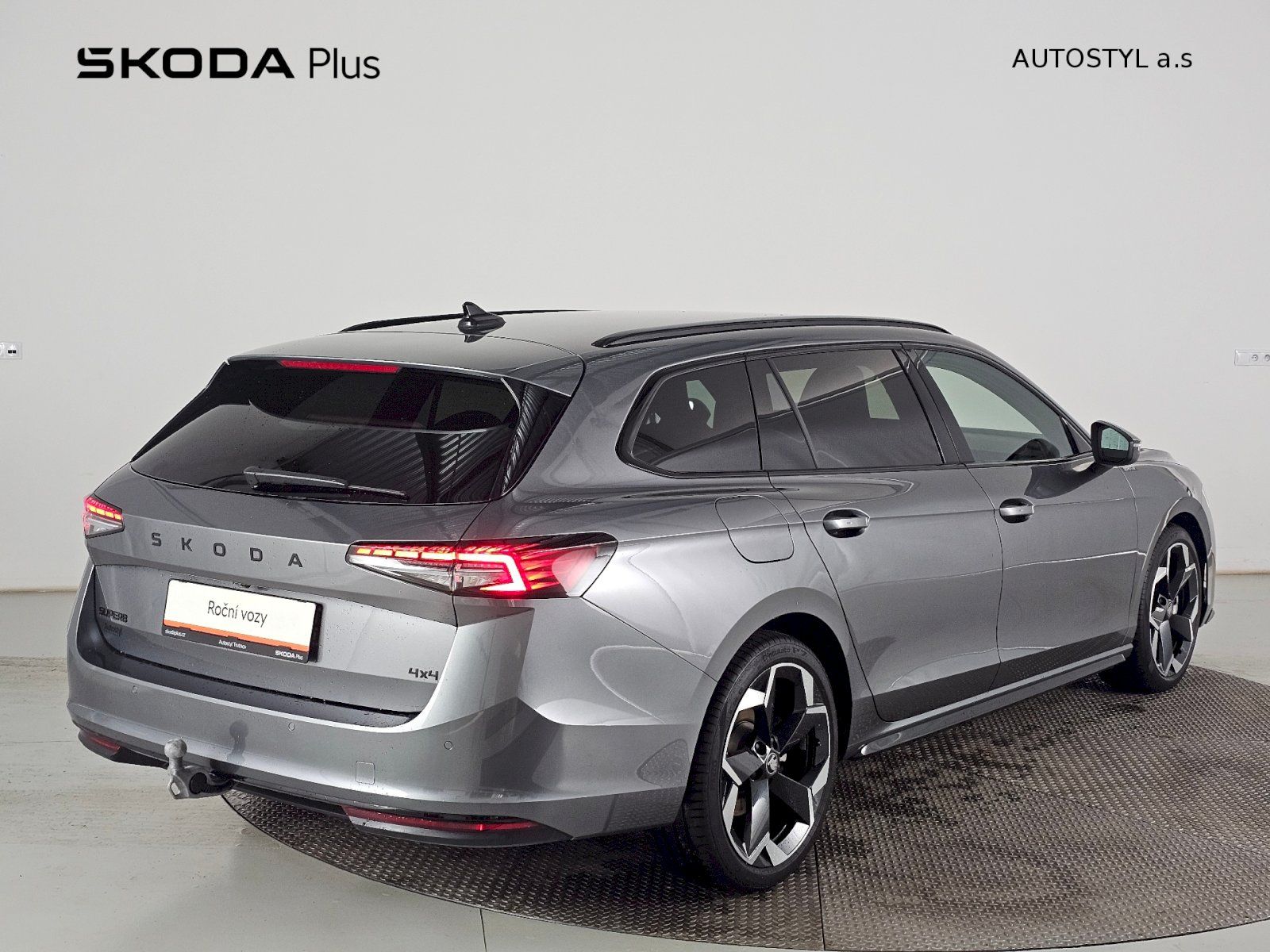 Škoda Superb, 2.0TDi 142kW 4x4 SPORTLINE WEB - fotka 2