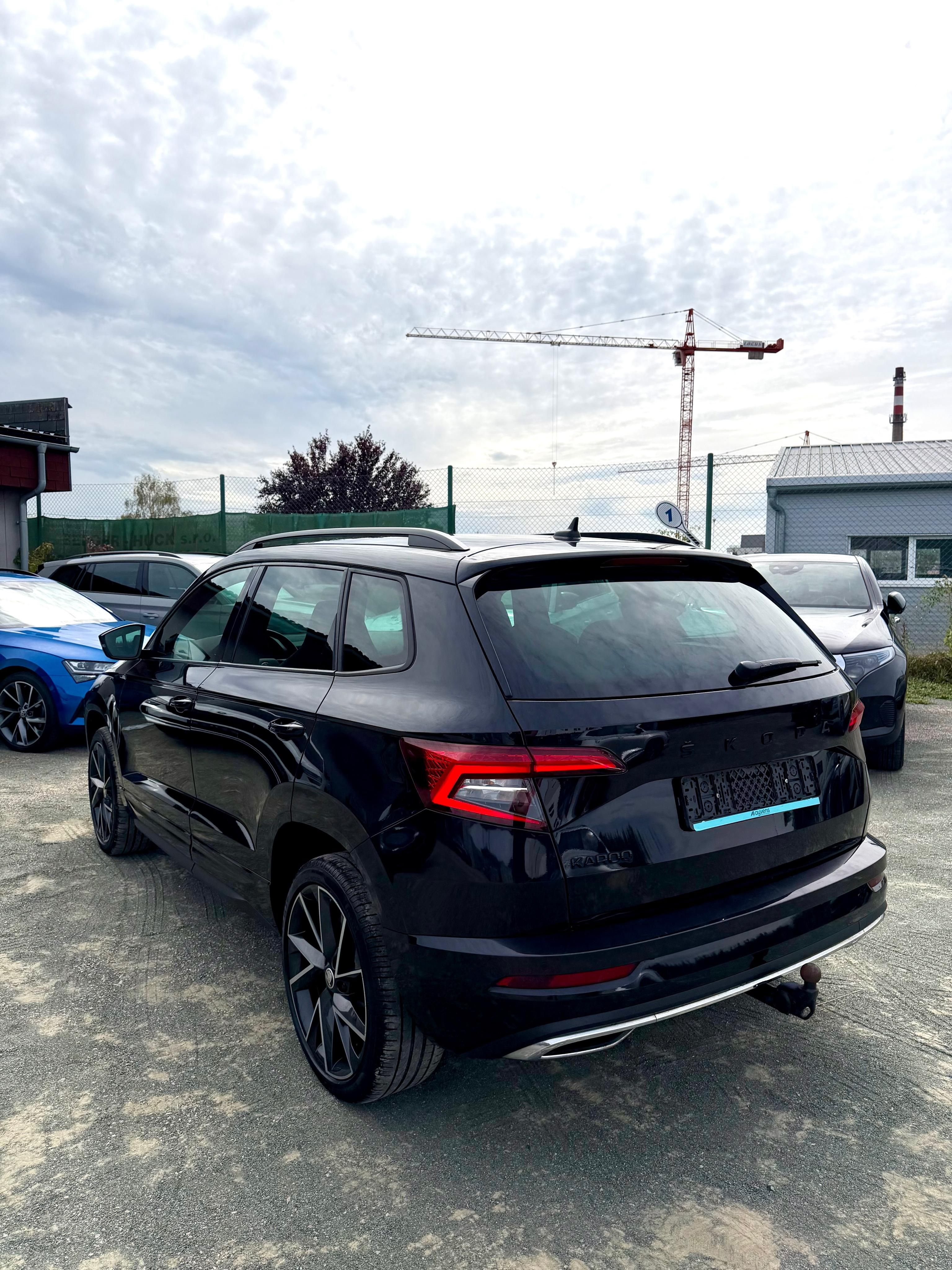 Škoda Karoq, Sport Line TAŽNÉ KŮŽE - fotka 6
