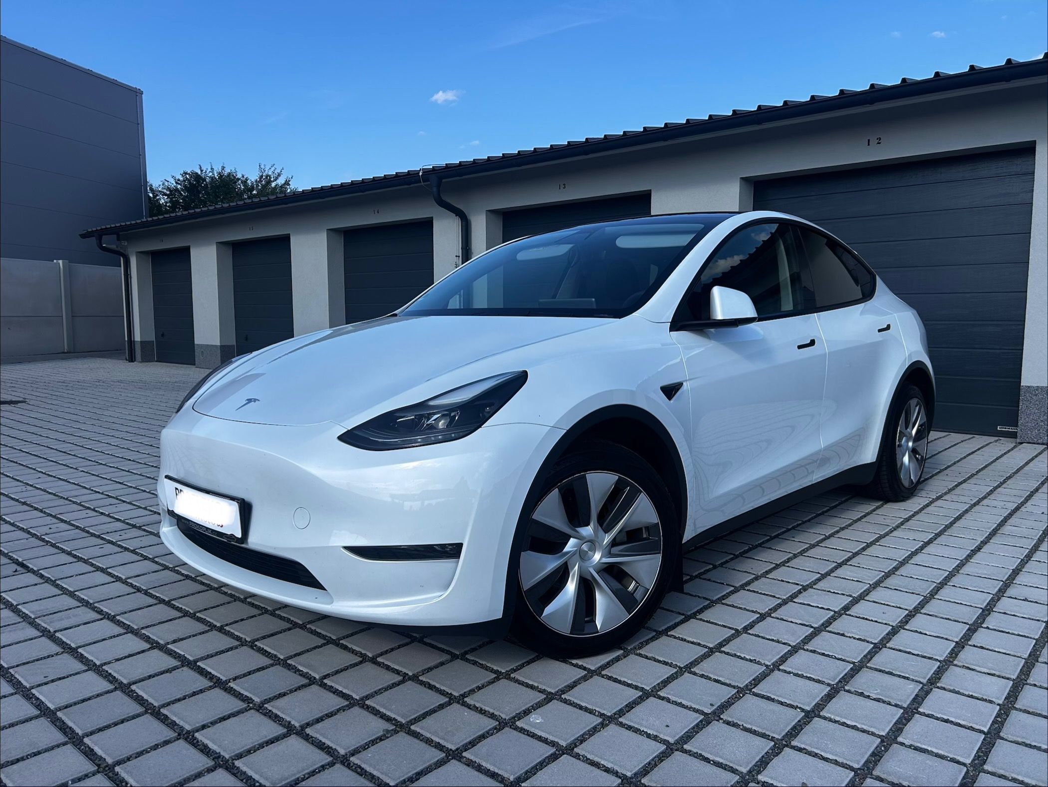 Tesla Model Y, LR Ryzen Berlin SOH 88