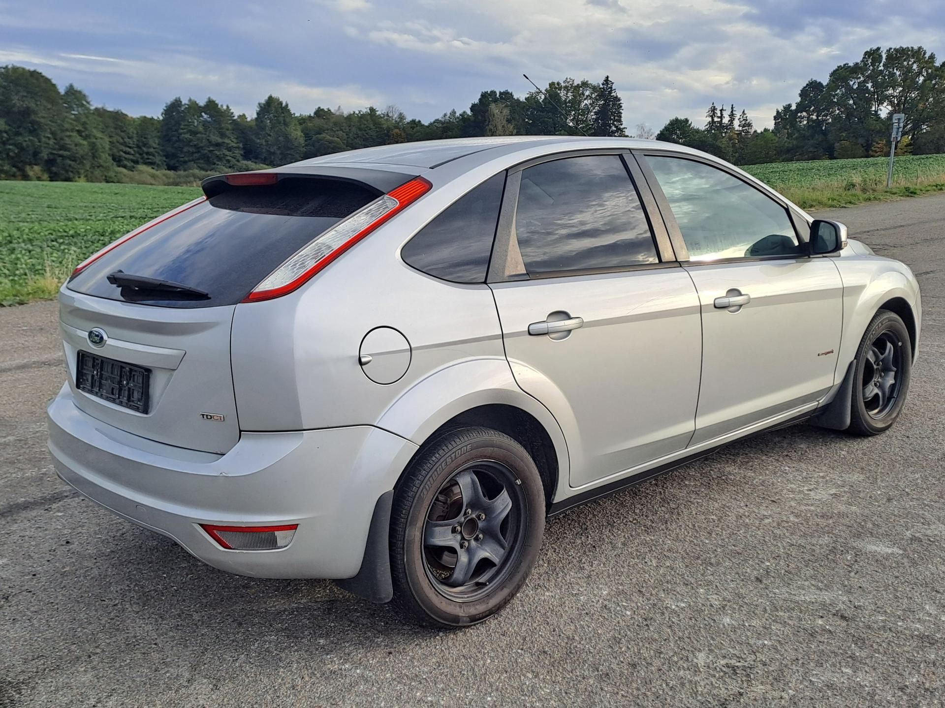 Ford Focus, 1.6 TDCi, DOLOŽENÉ KM, PĚKNÝ - fotka 5