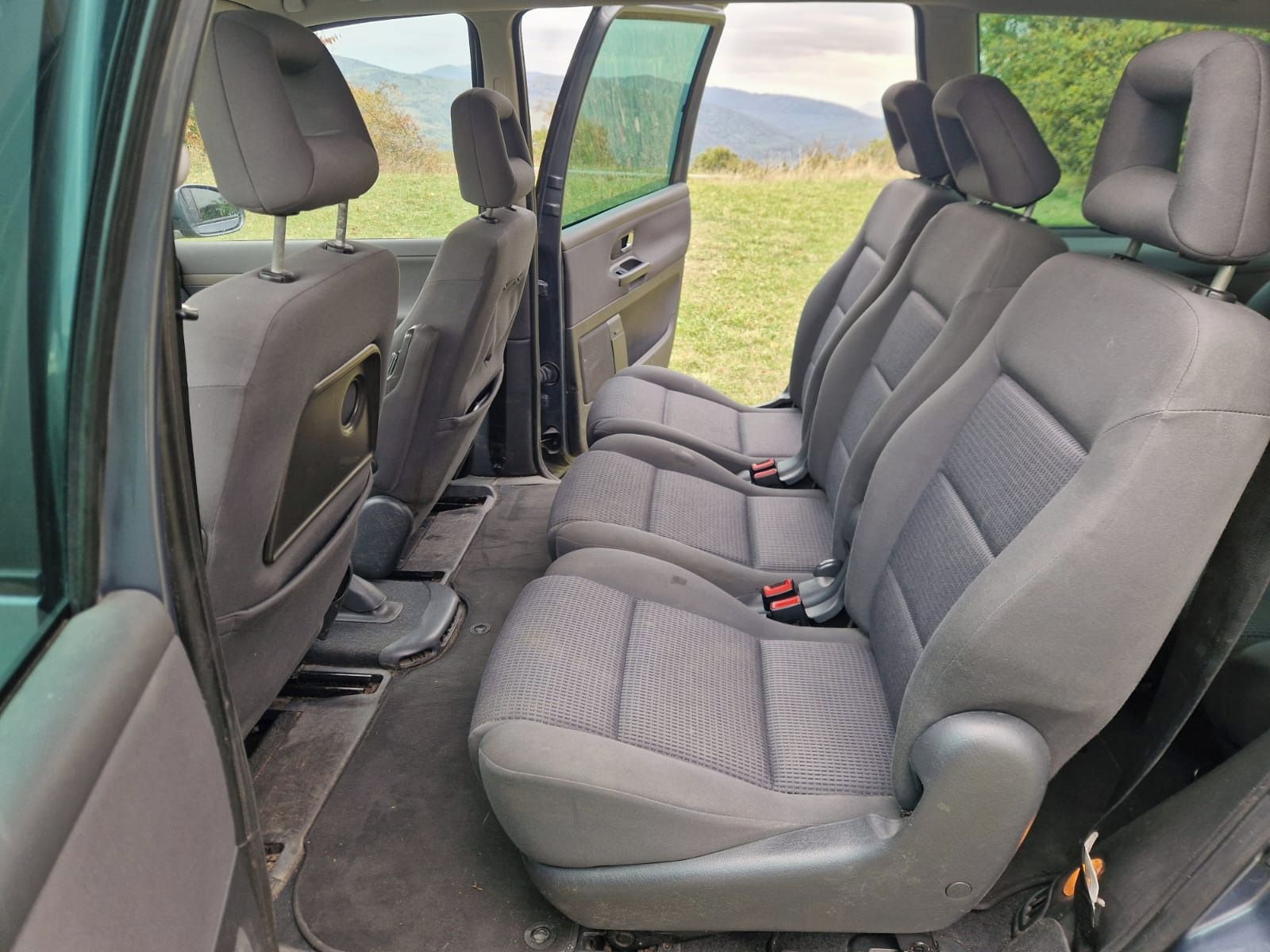 Volkswagen Sharan, 1.9 TDi 7míst - fotka 6