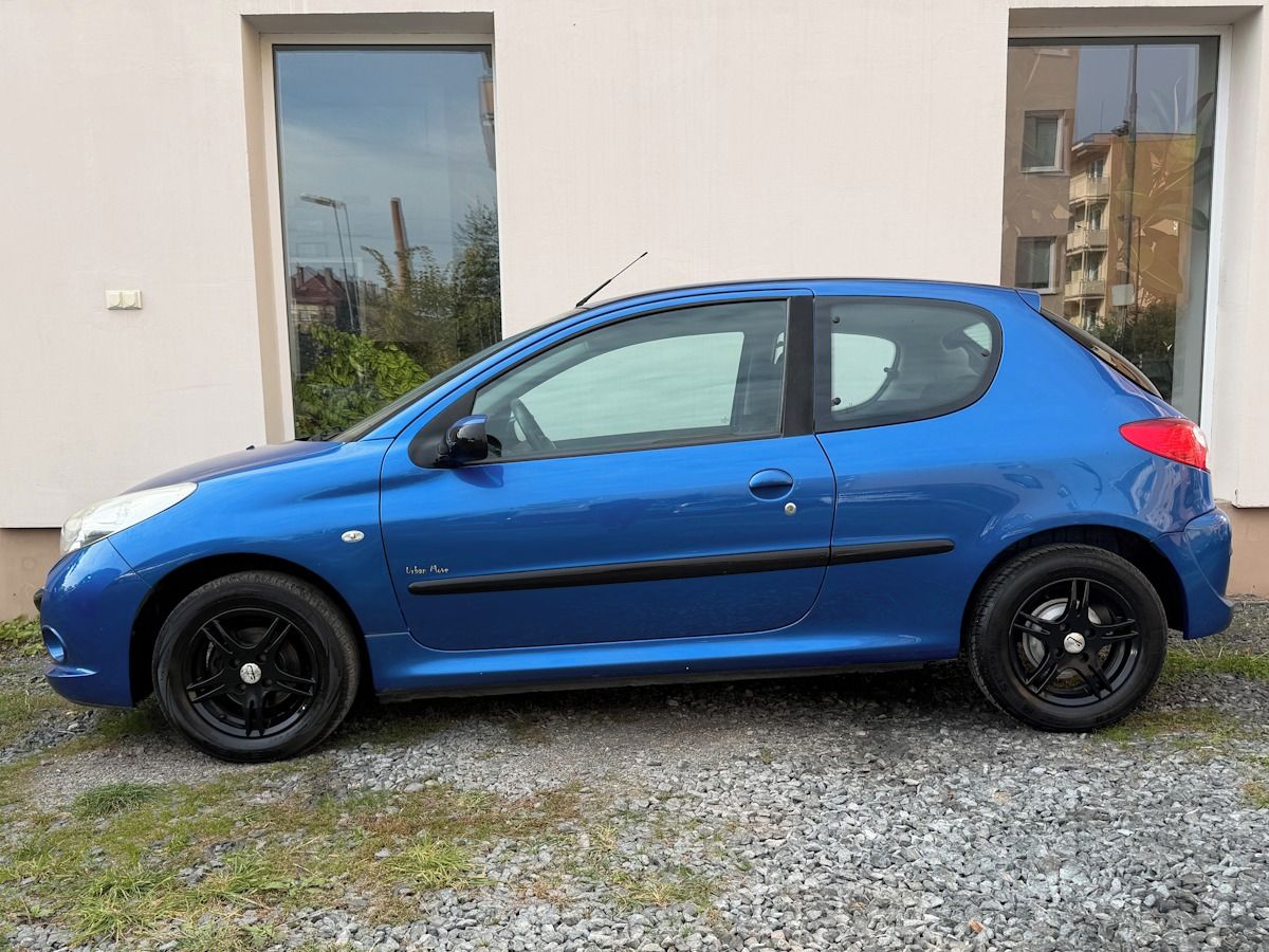 Peugeot 206, 1.1 44kW, klima - fotka 5