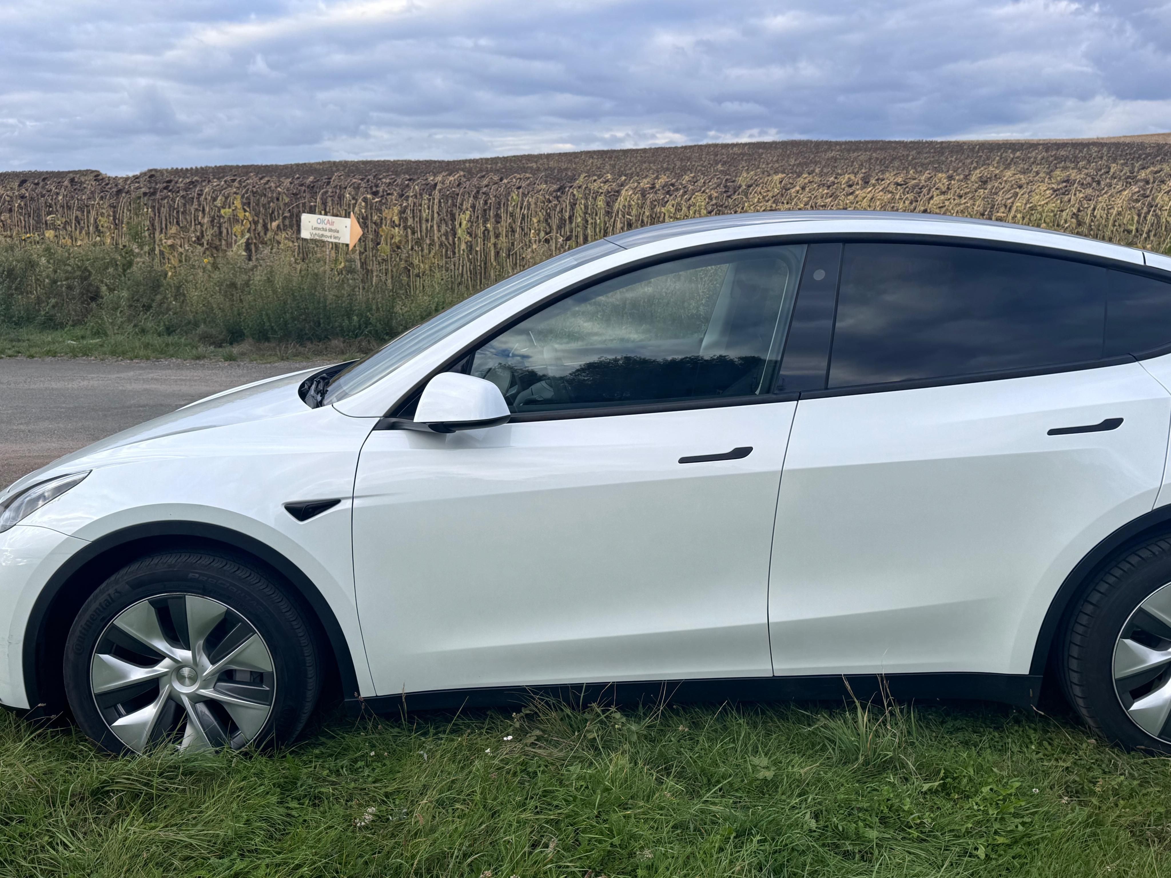 Tesla Model Y, Longe range 4x4 378kw - fotka 4