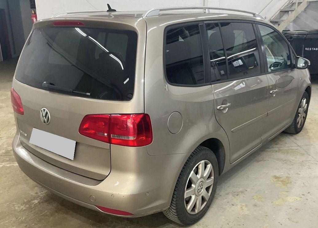 Volkswagen Touran, 1.2Tsi 77KW LIFE 7-MÍST TOP - fotka 6