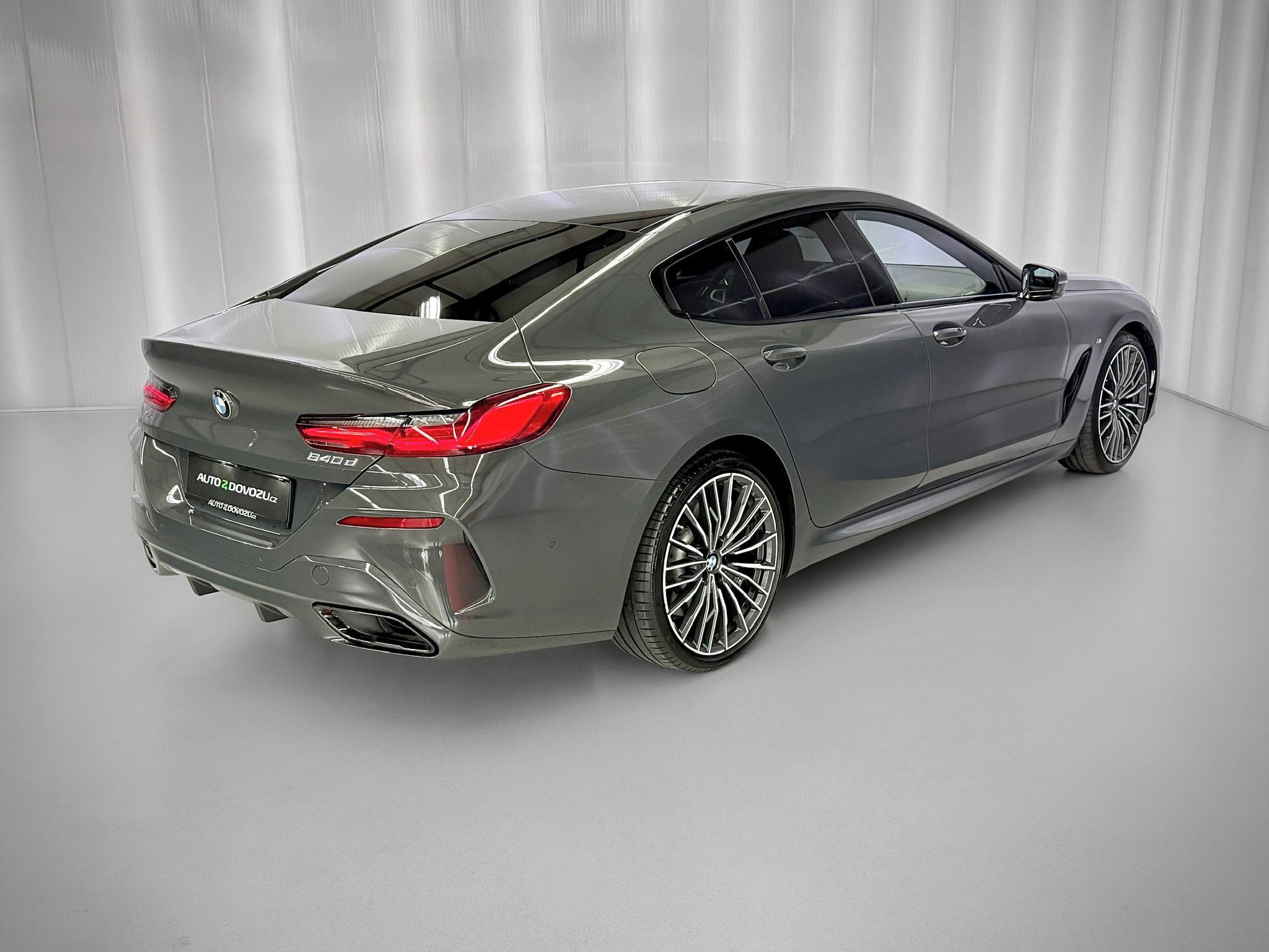 BMW Řada 8, 840d xDrive  GC M-SPORT - fotka 6