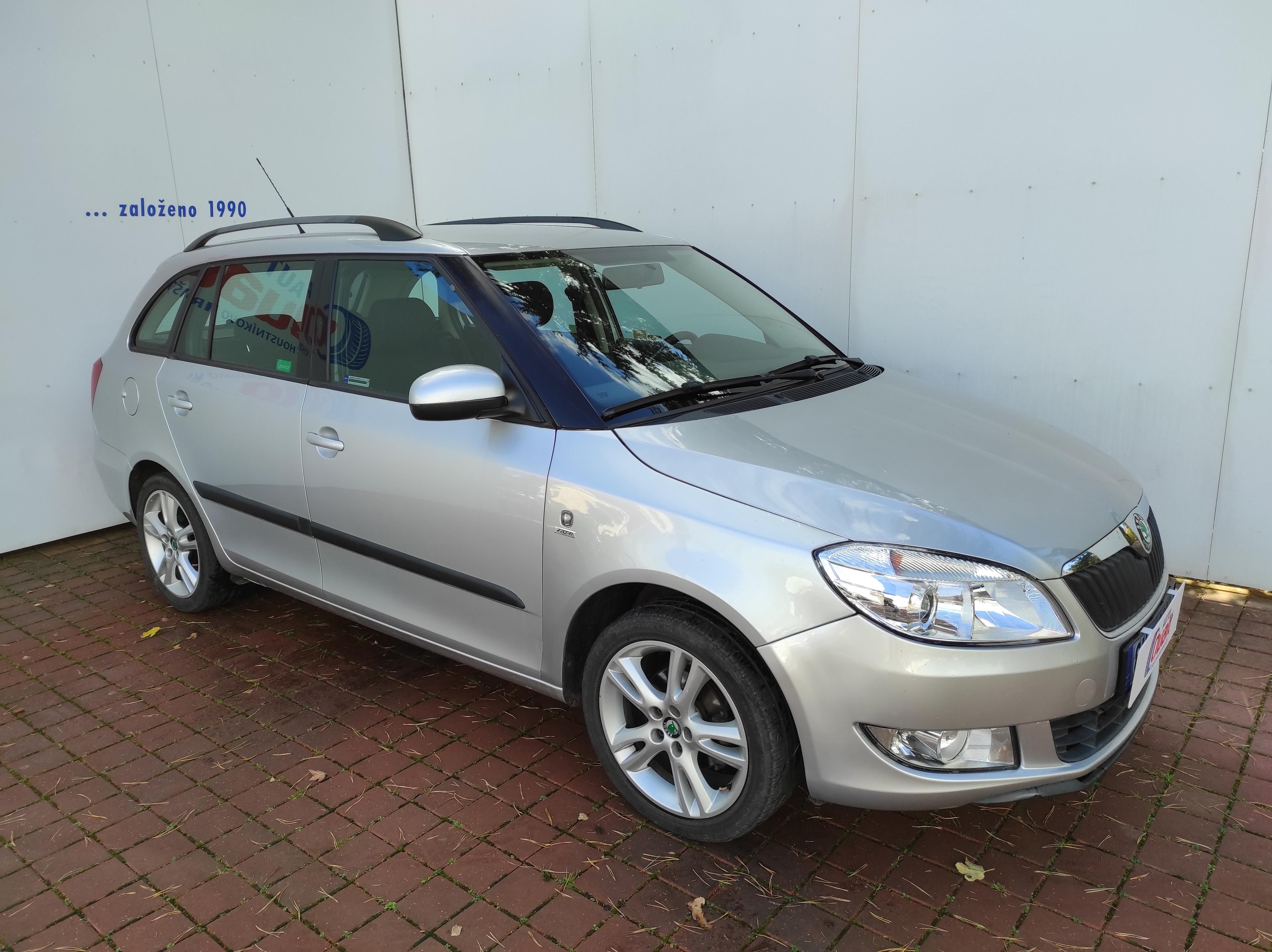 Škoda Fabia, Kombi 1.6 TDi ČR, VYHŘÍV. SED. - fotka 5