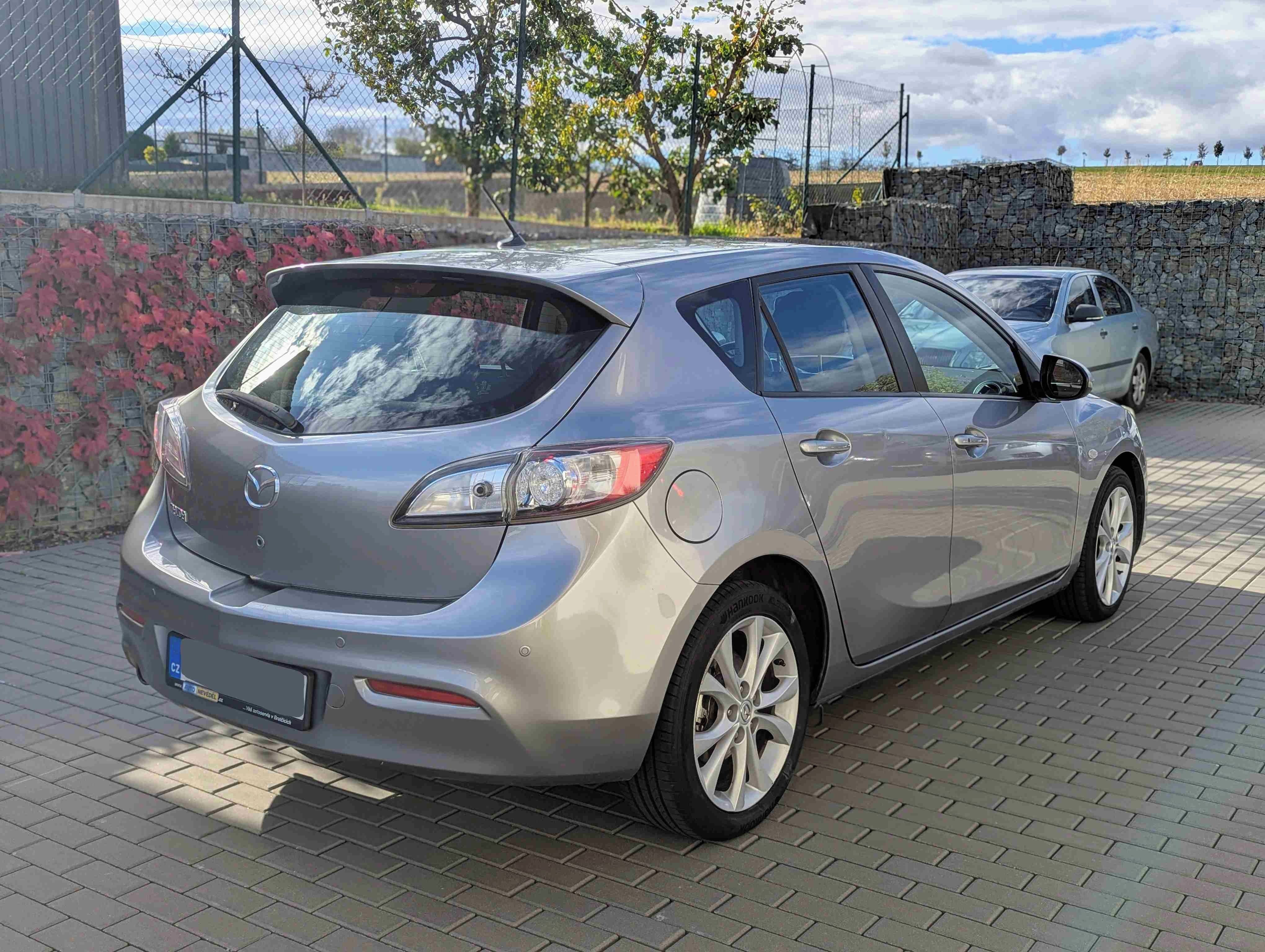 Mazda 3, Mazda 3 111 kW BOSE XENONY - fotka 3