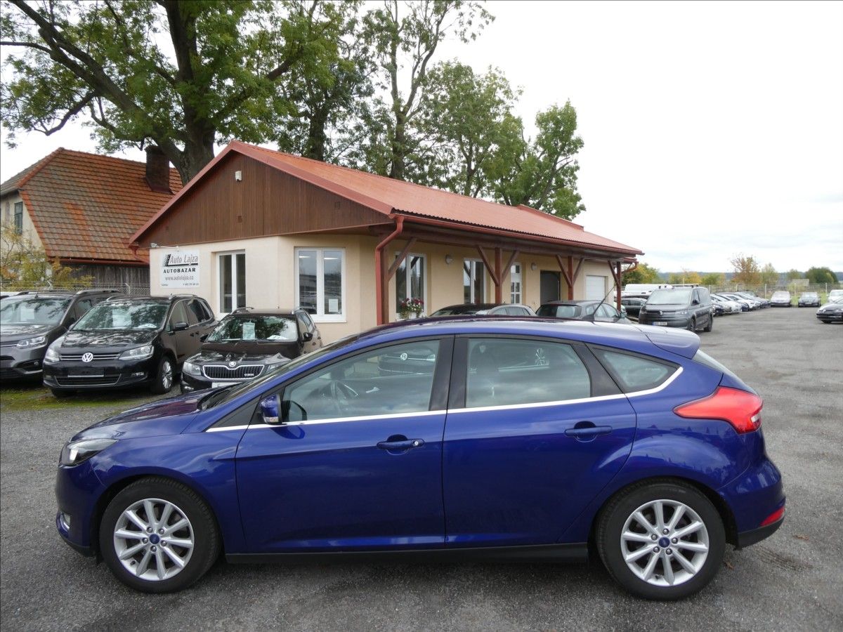 Ford Focus, 1,5 110kW 1.MAJITEL, SERVISKA - fotka 6