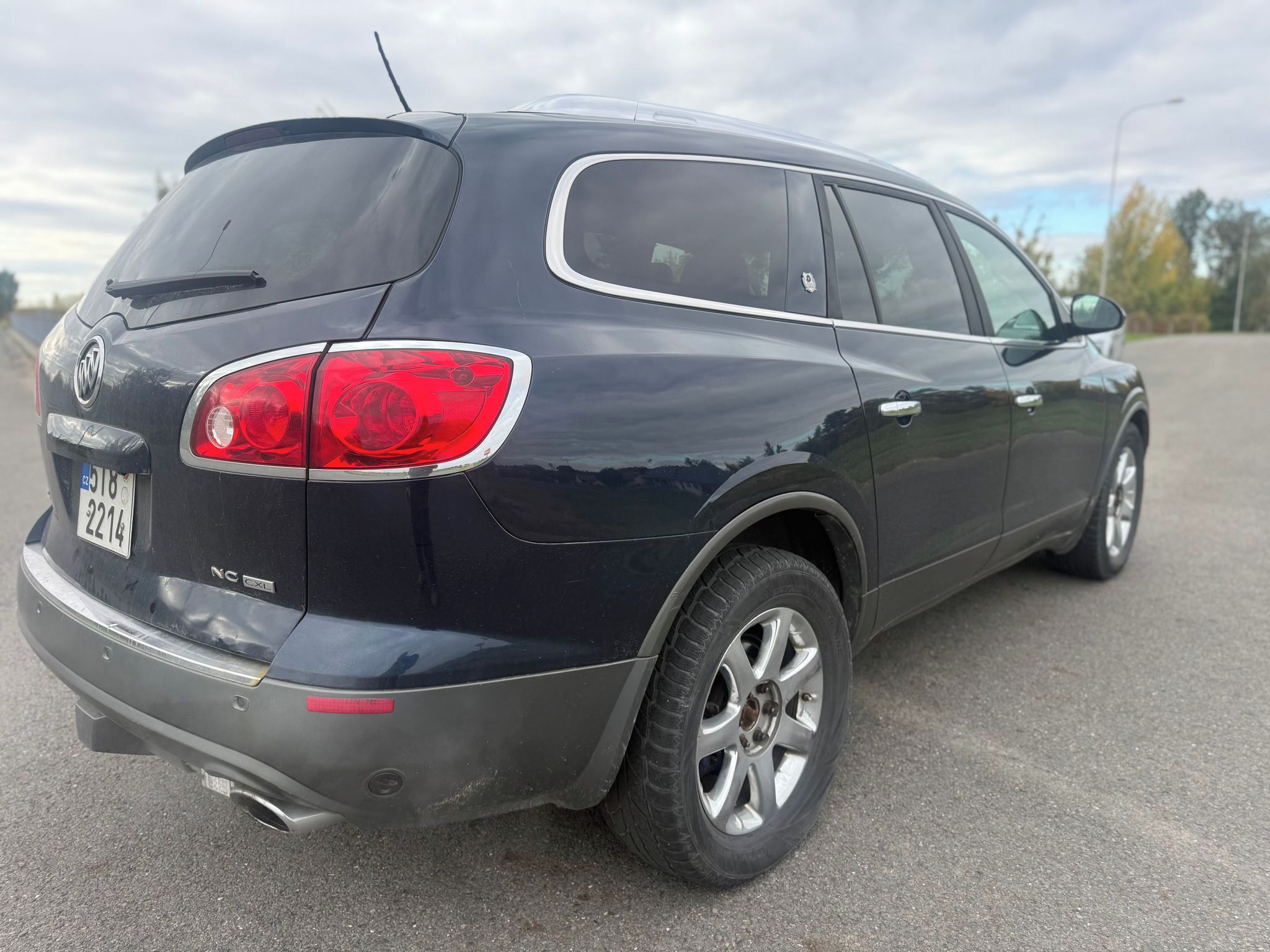 Buick Enclave, 3,6 V6 LPG 4X4 7 MÍST - fotka 5