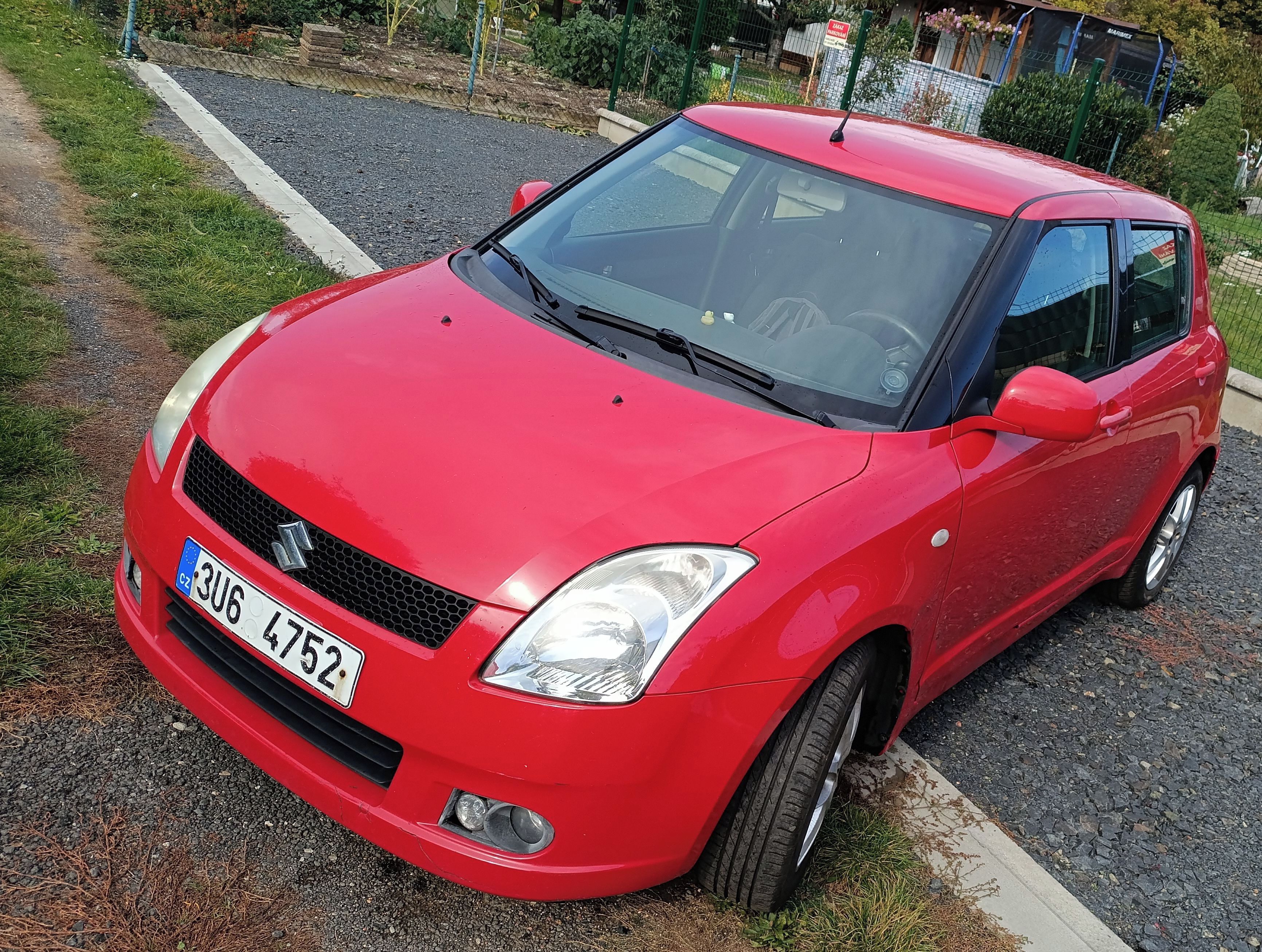 Suzuki Swift, 1.3 GLX plná výbava 2x ALU 15" - fotka 3