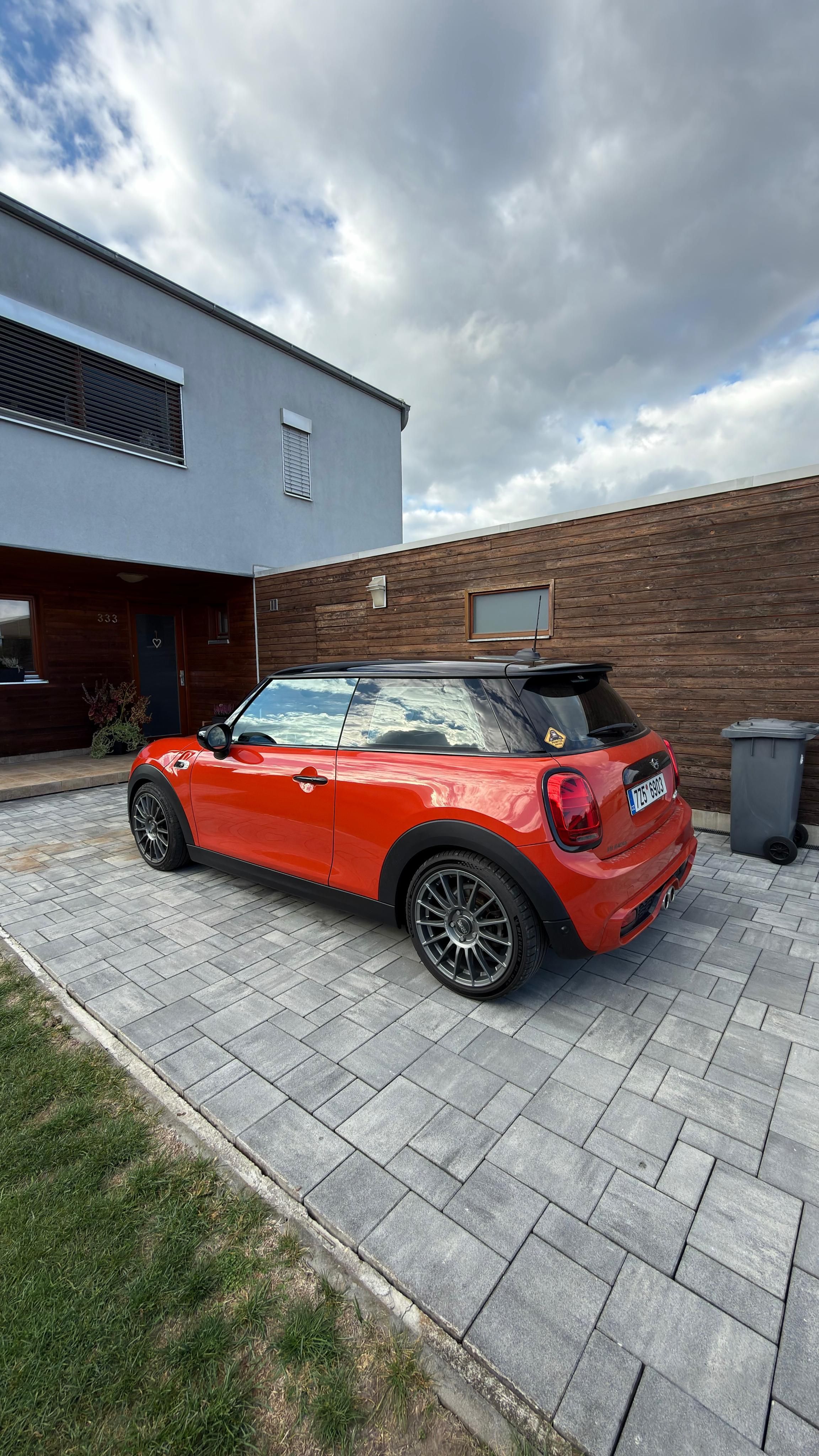 Mini Cooper S - fotka 4