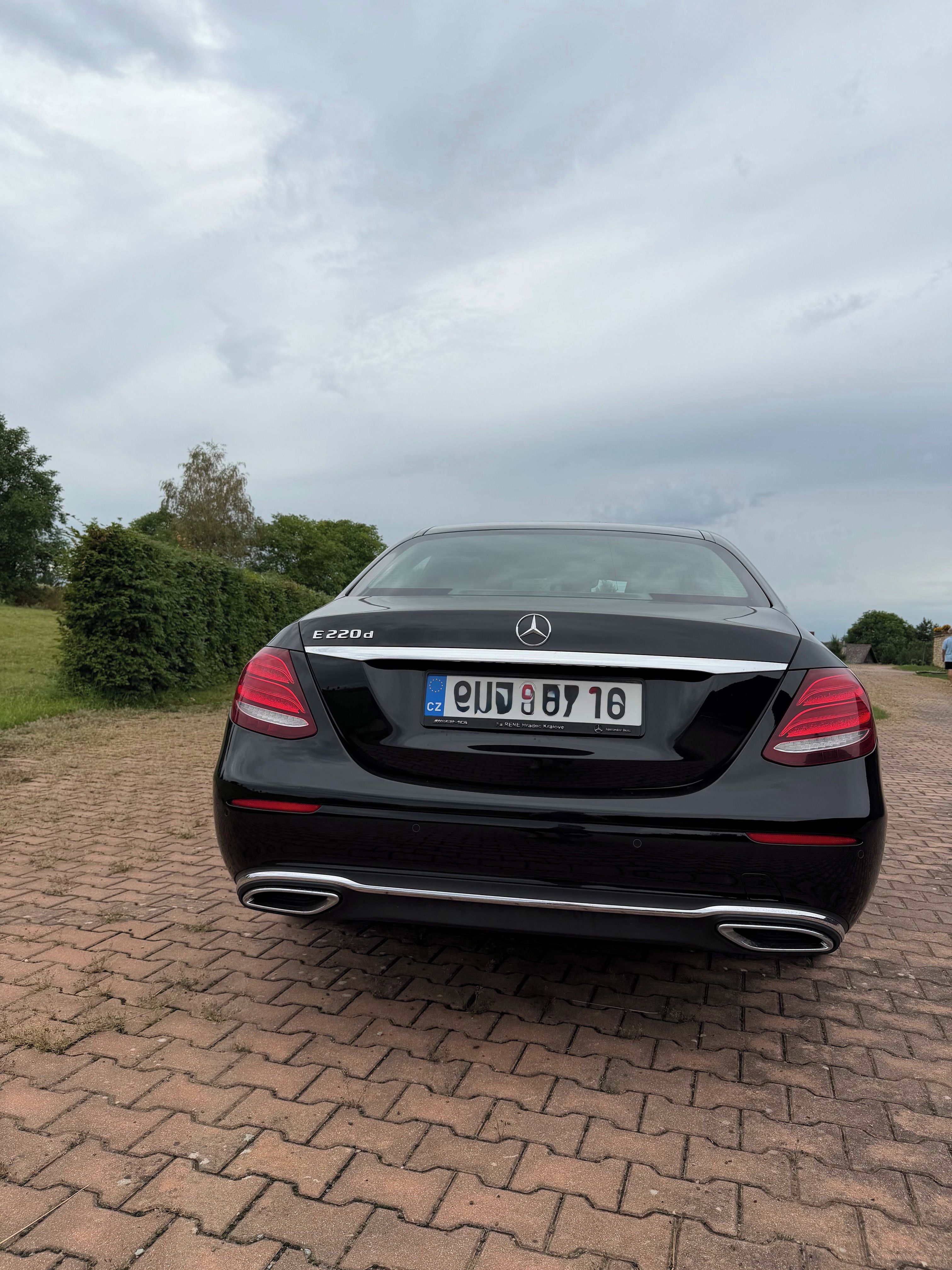 Mercedes-Benz Třídy E, 220 d W213 | 2017 Servisováno - fotka 4