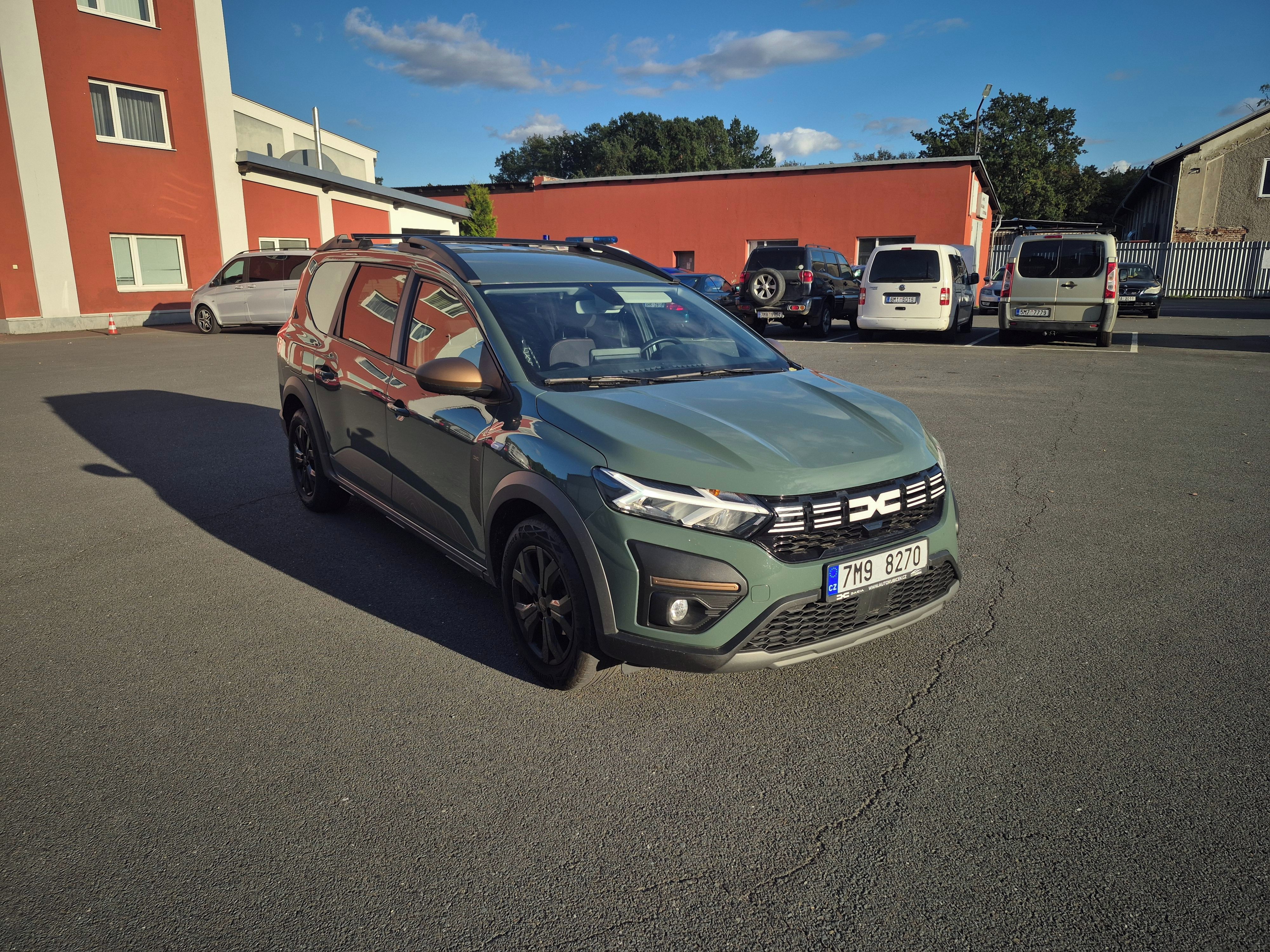 Dacia Jogger, Dacia Jogger 1.0tsi 1 majitel - fotka 2