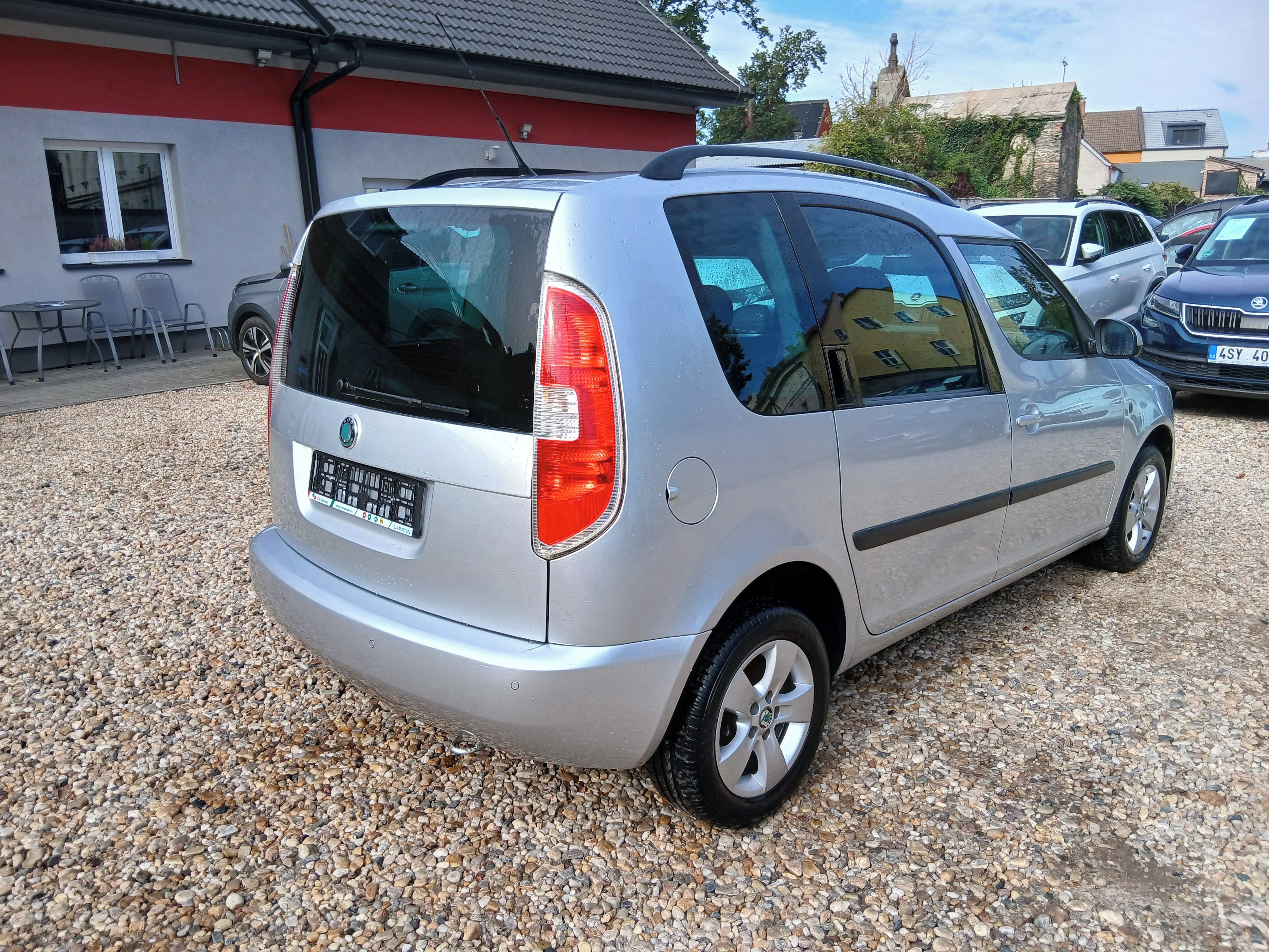 Škoda Roomster, 1.2i 12V 51KW Family,Nový serv - fotka 5
