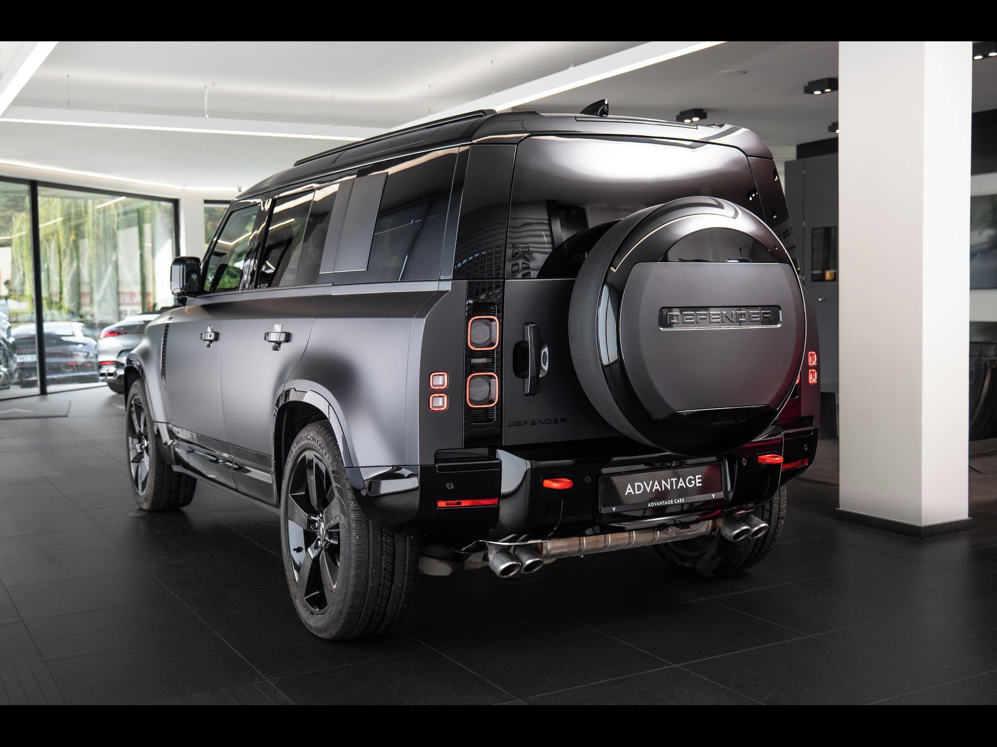 Land Rover Defender, 110 V8 P425 X Matné PPF - fotka 4