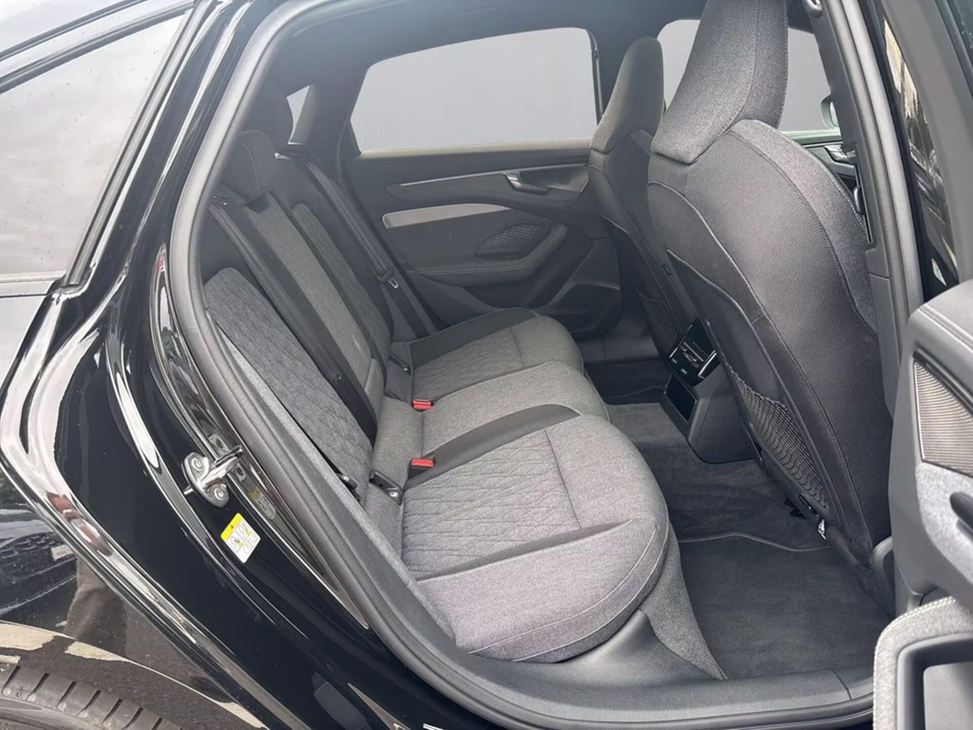 Audi A6, TDI q S-Line Pano HuD Vzduch - fotka 6