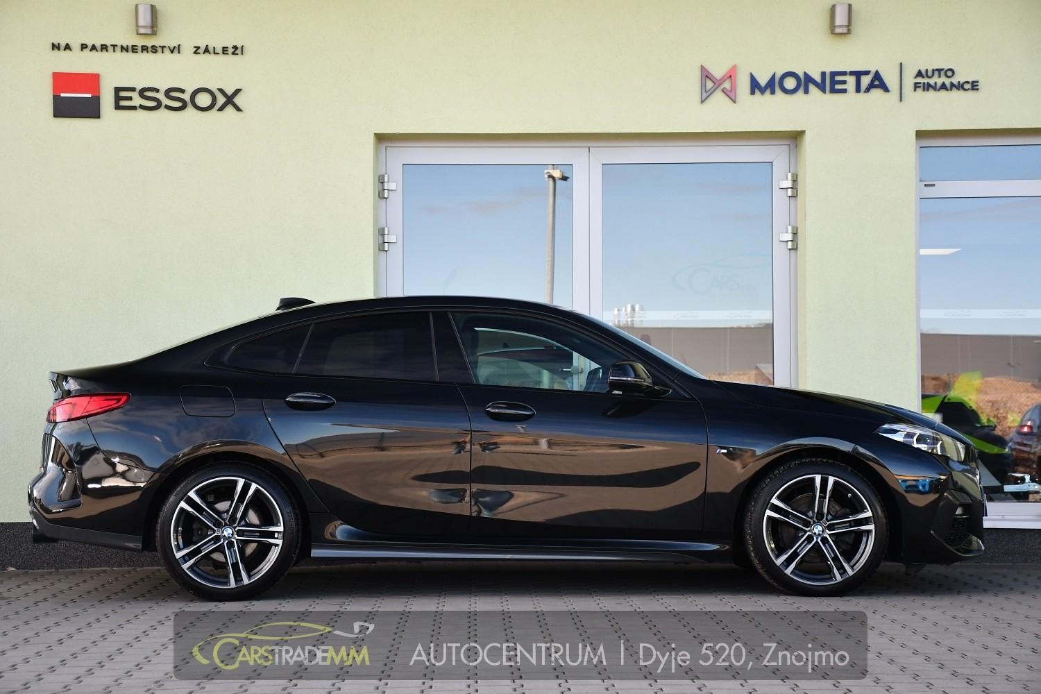 BMW Řada 2, 218d M-SPORT 1M ČR - fotka 6
