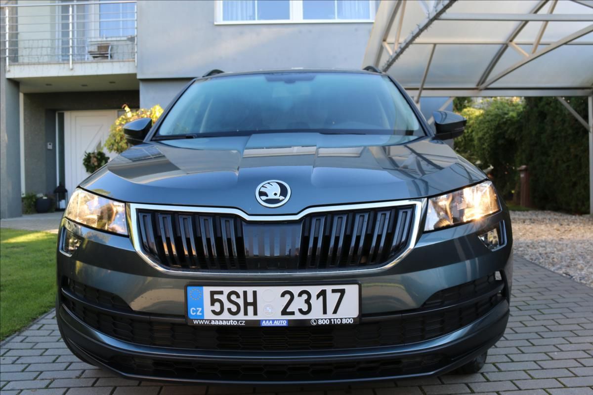 Škoda Karoq, 1,0 85kW, ČR, 45000 KM - fotka 2