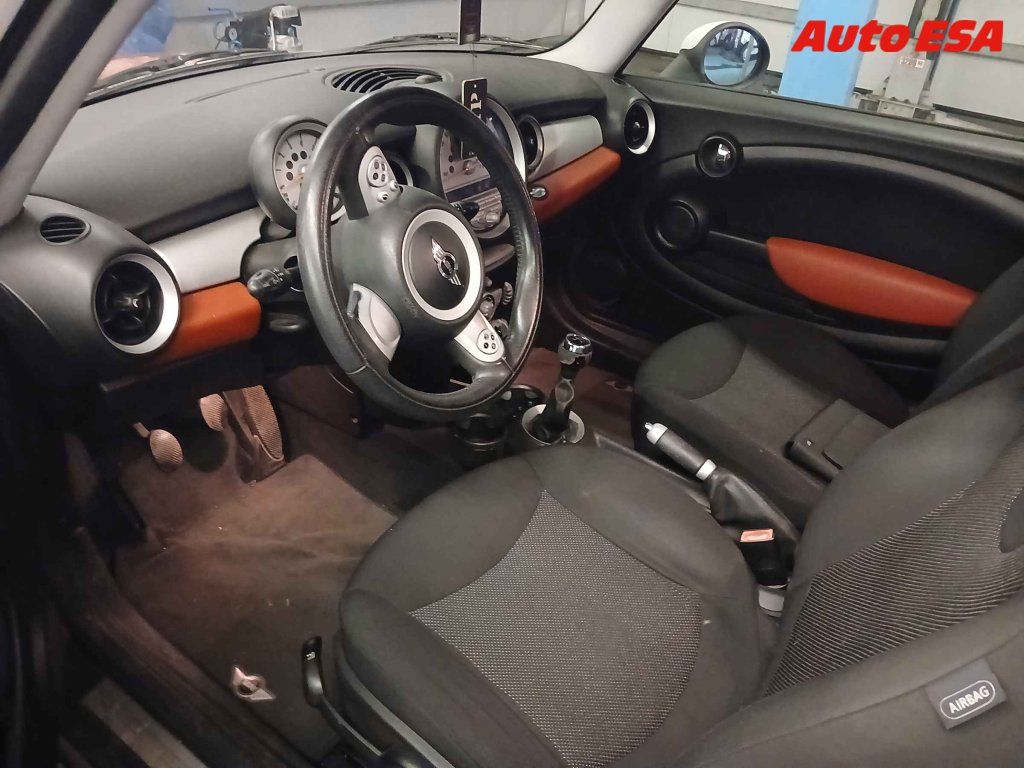 Mini Cooper, 1.6 D,servis.kniha - fotka 3