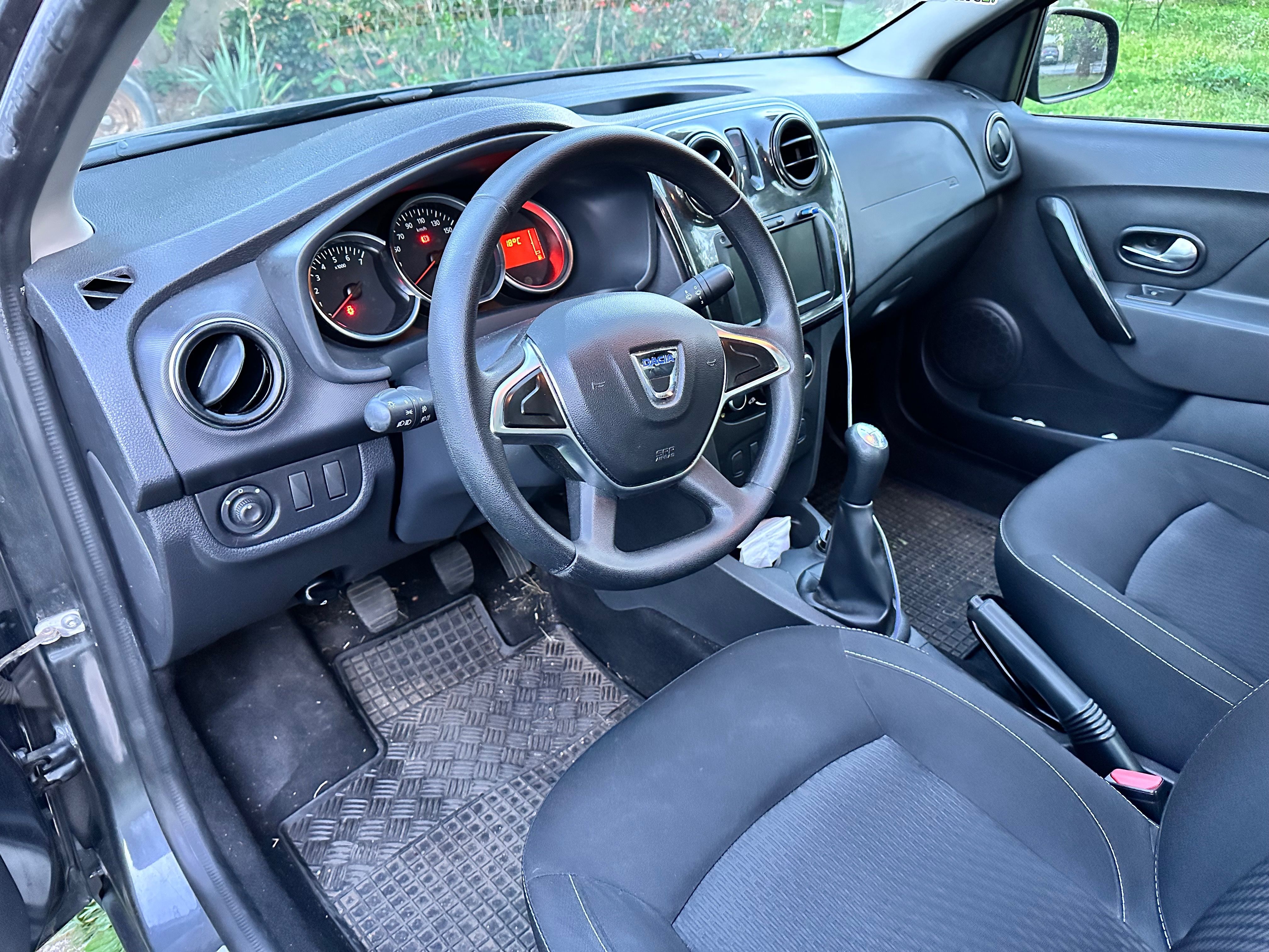 Dacia Logan, Dacia Logan II 2028 sedan - fotka 6
