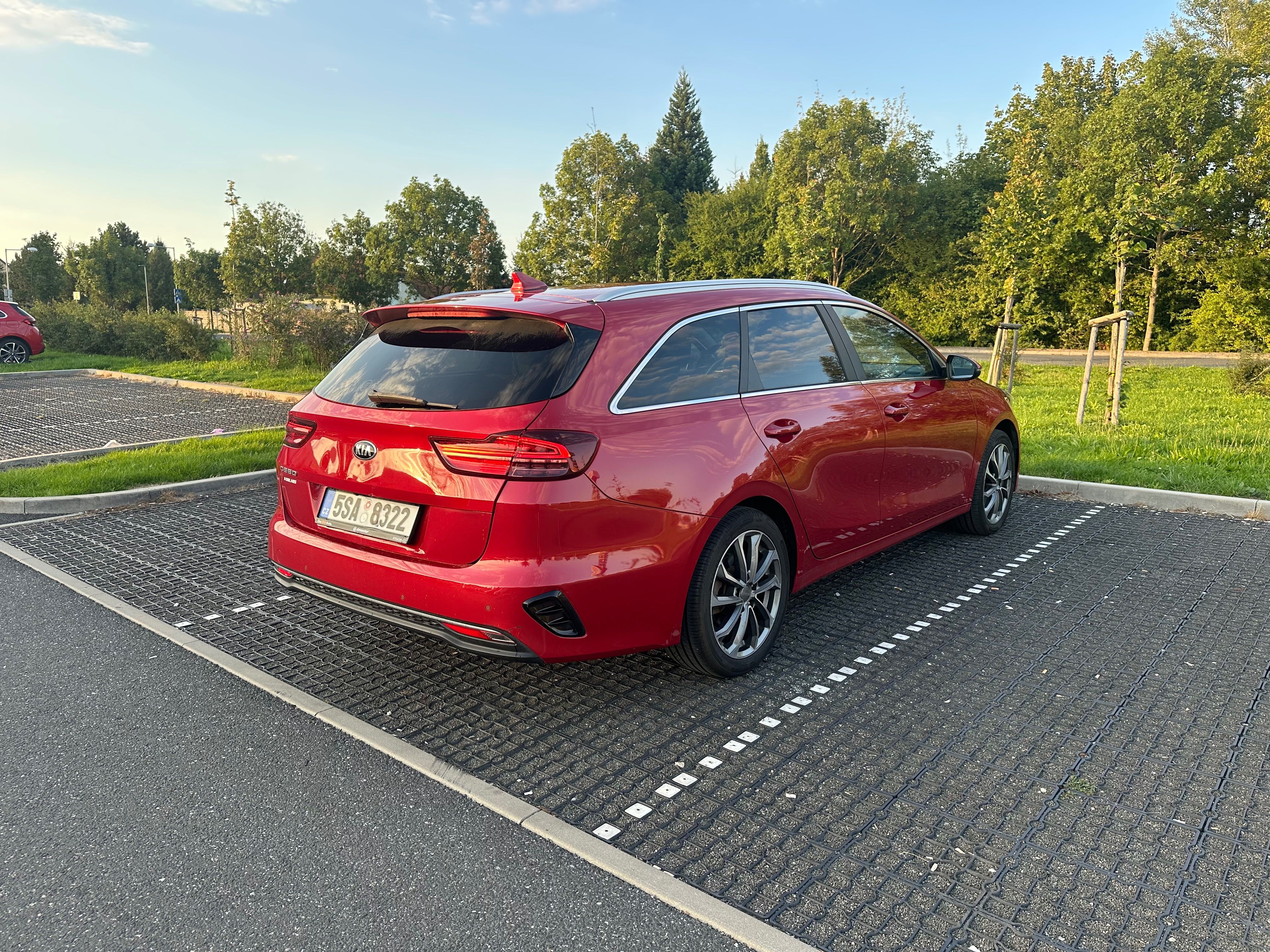 Kia Cee´d, 1.4 T-GDI, 3. majitel, ČR - fotka 5