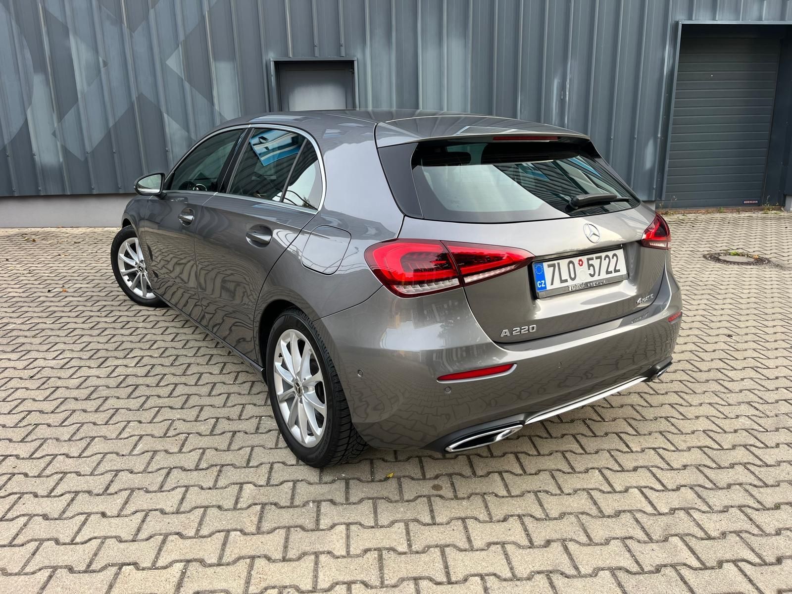 Mercedes-Benz Třídy A, 220 4MATIC Progressive Line - fotka 3