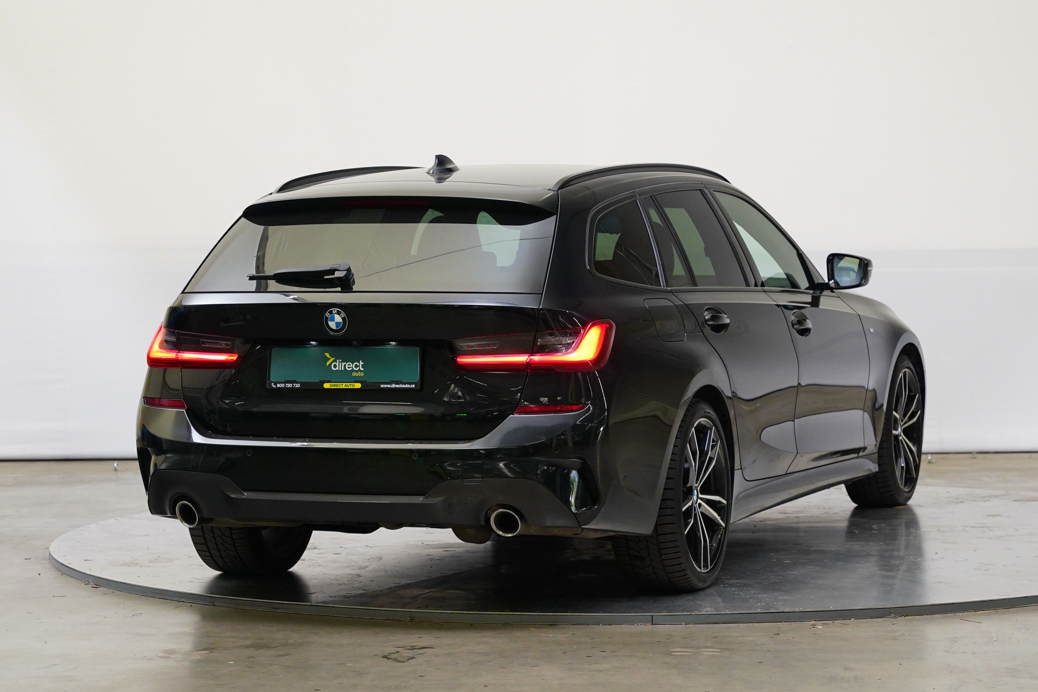 BMW Řada 3, 20d 140 kW X-Drive - fotka 2
